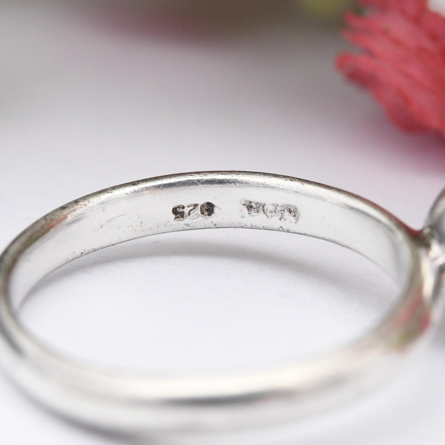 Vintage Sterling Silver Gold Heart Ring - Contemporary Style Round Love Heart Pretty Gift for Her | UK Size - L 1/2 | US Size - 6
