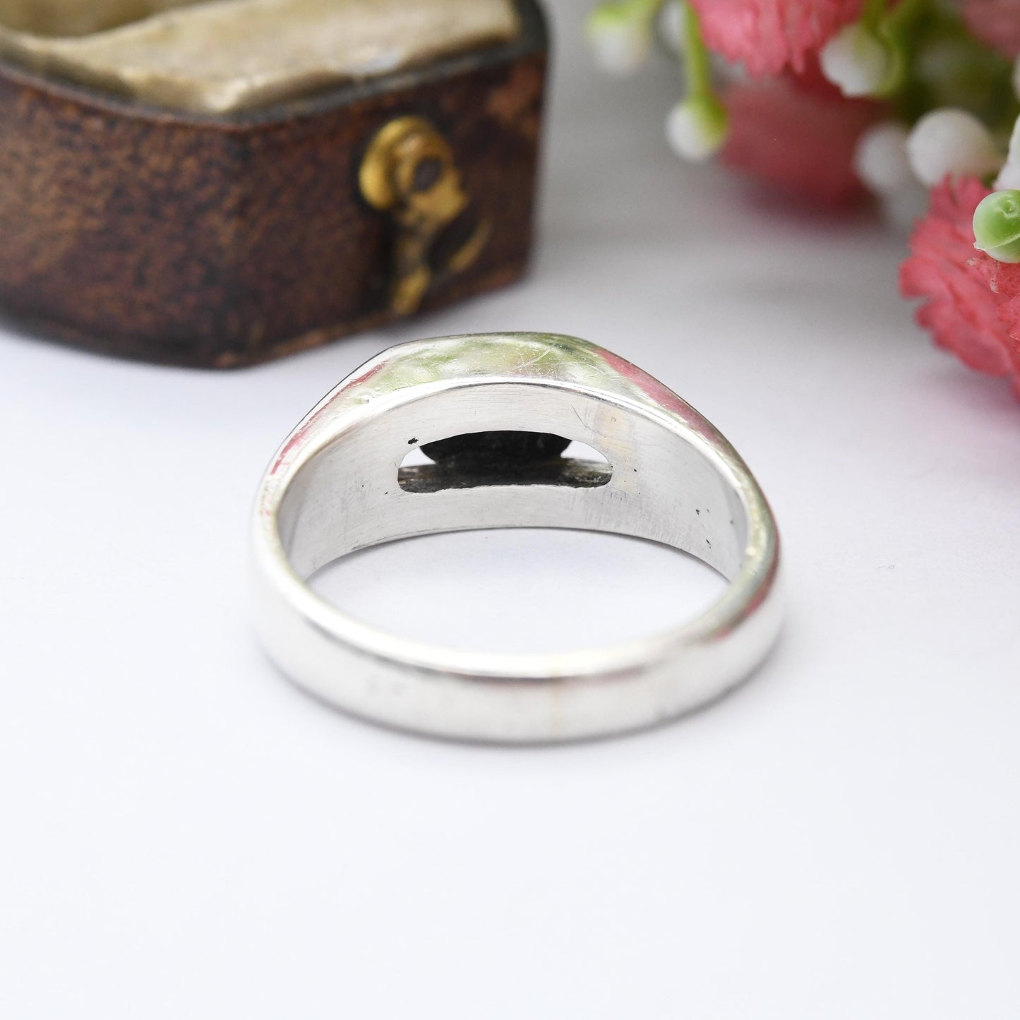 Vintage Sterling Silver Black Stone Tension Ring - Solid Silver Statement Ring Minimalist Design | UK Size - N | US Size - 6 3/4