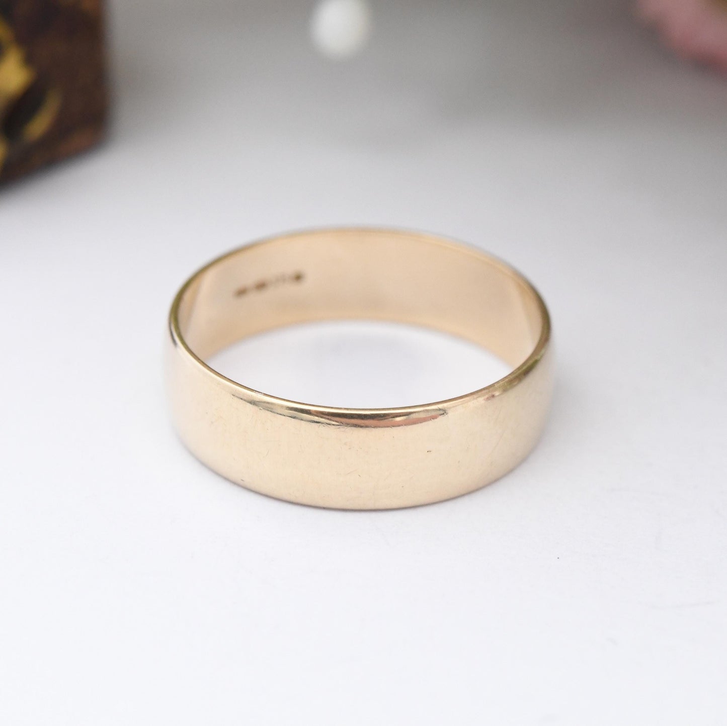 Vintage Solid 9ct Gold Band Ring - Unisex Minimalist Mid-Century Jewellery Yellow Gold Wedding Band | UK Size - K | US Size - 5 1/4