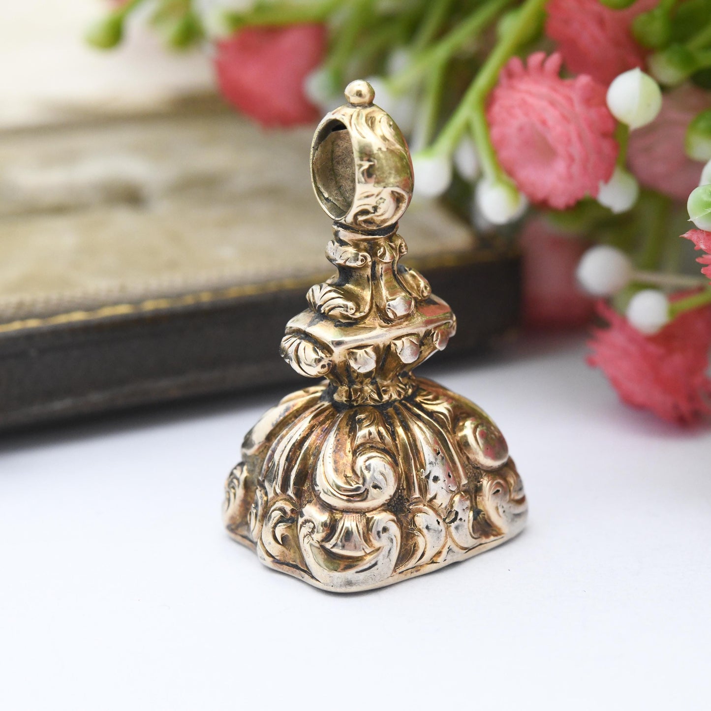 Antique Rolled Gold Bloodstone Seal Fob Pendant JRS - Carved Gemstone Intaglio Watch Fob Pendant | Ornate Victorian Jewellery | Family Crest