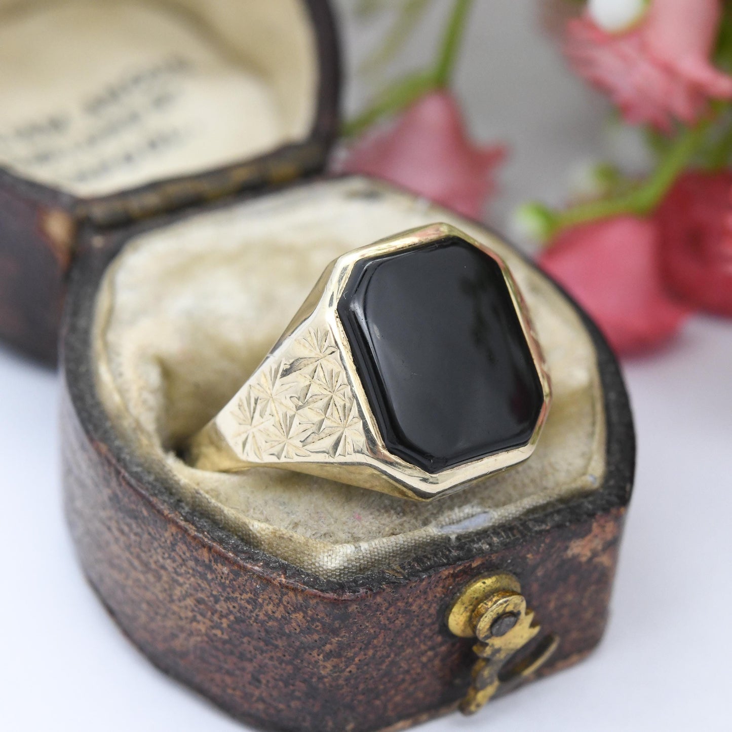 Reserved** Vintage 9ct Gold Onyx Signet Ring 1993 Star Shoulder - Diamond Cut Celestial Jewellery Boyfriend Gift | UK Size - S | US Size - 9