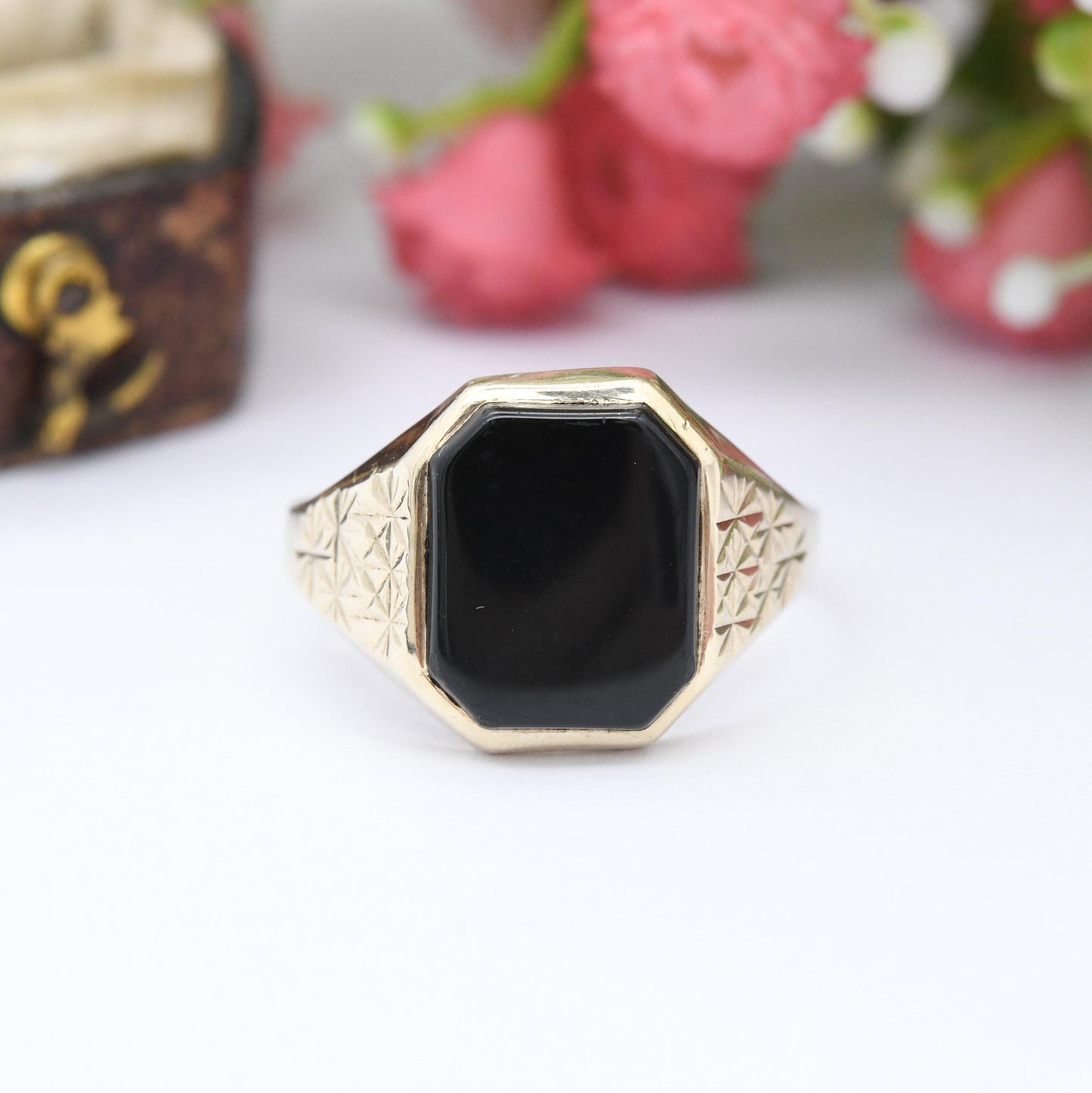 Reserved** Vintage 9ct Gold Onyx Signet Ring 1993 Star Shoulder - Diamond Cut Celestial Jewellery Boyfriend Gift | UK Size - S | US Size - 9