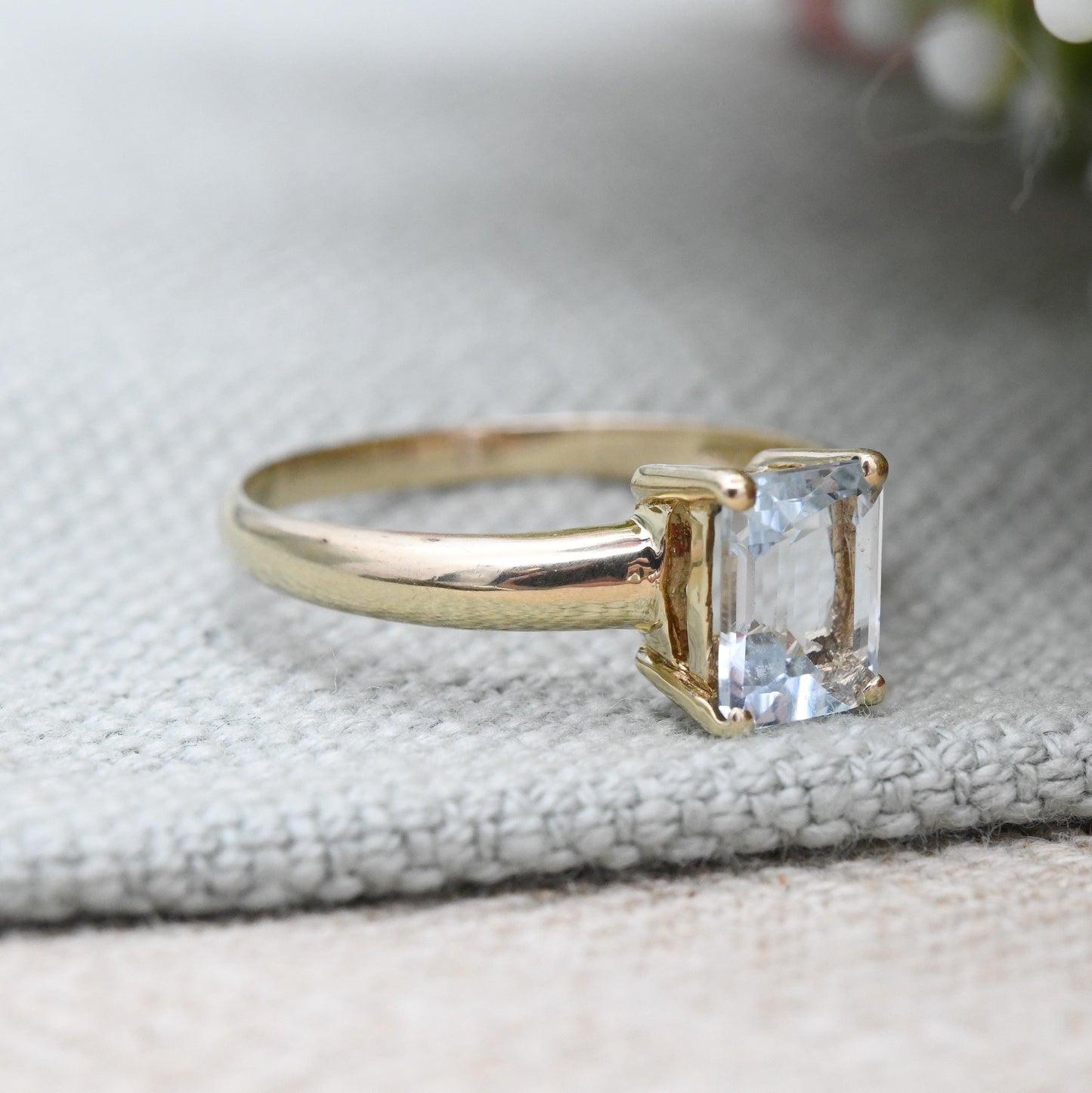 Vintage 9ct Gold Aquamarine Solitaire Ring Emerald Cut - Large Prong Blue Single Stone Cocktail Ring | UK Size - T | US Size - 9 1/2