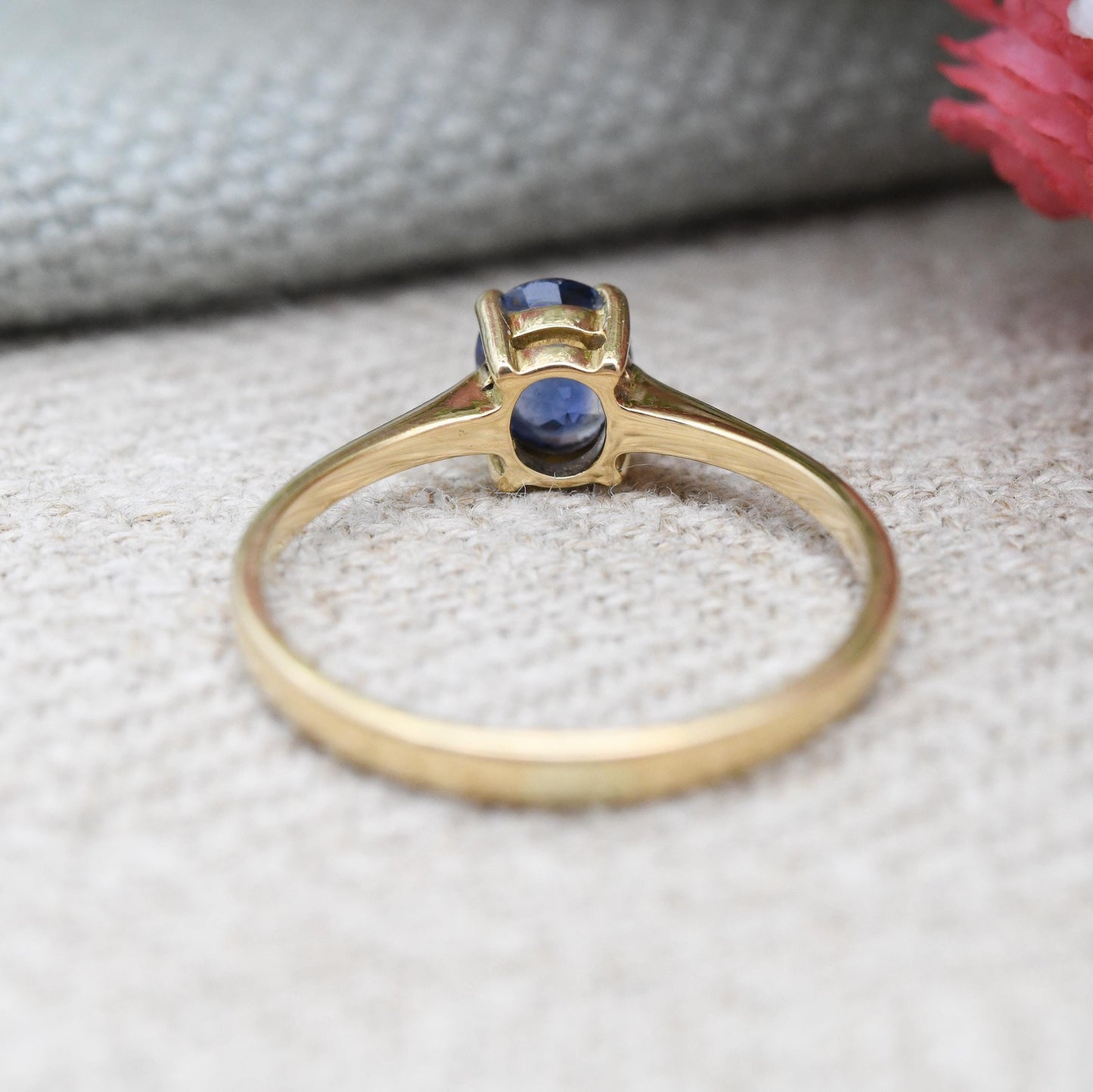 Vintage 18ct Gold Sapphire Solitaire Ring - Blue Gemstone Engagement Ring | September Birthstone Jewellery | UK Size - L | US Size - 5 3/4
