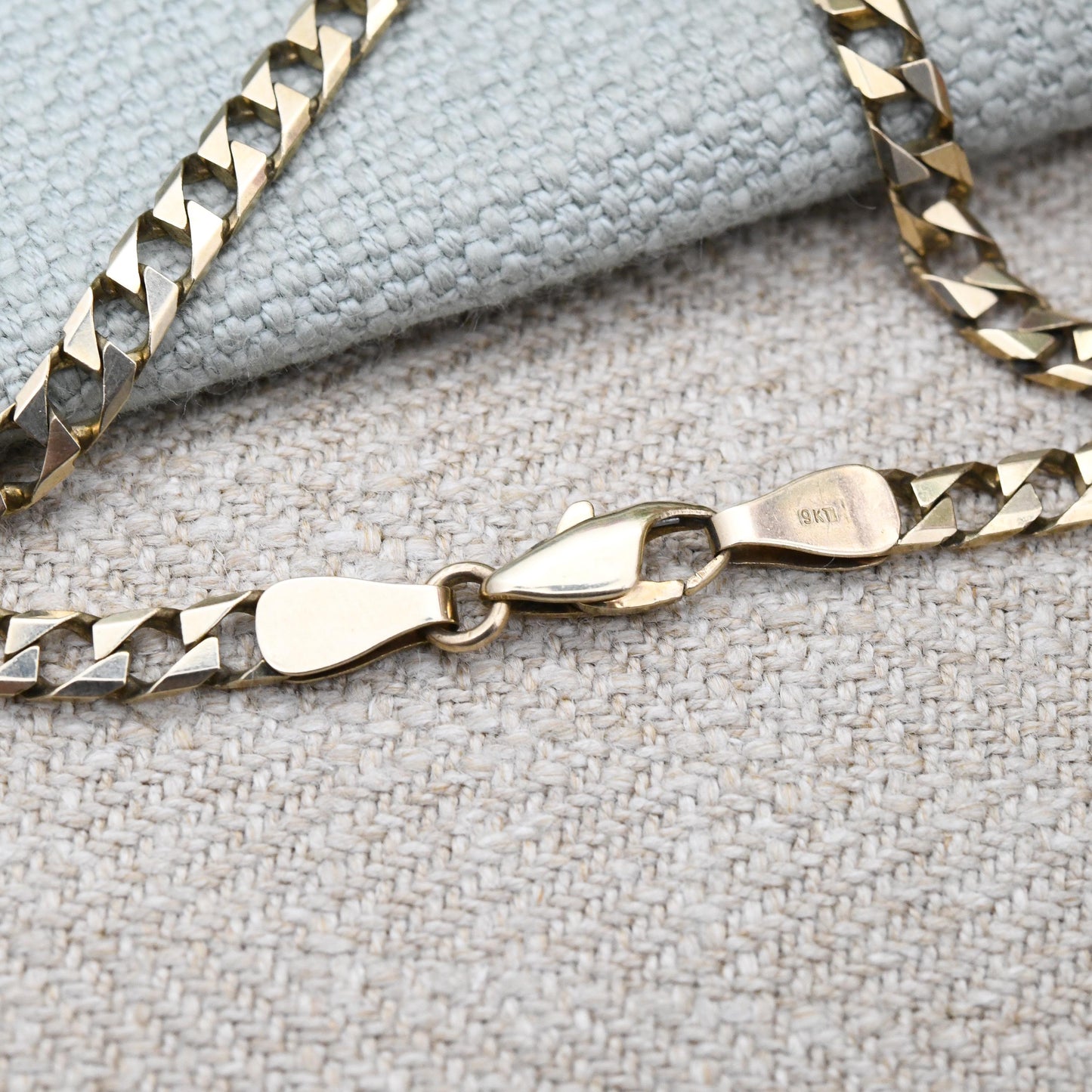 Vintage 9ct Gold Flat Curb Chain Necklace 1990 - Unisex Long 9K Solid Gold Chain | Yellow Gold Jewellery for Men | 63.5cm | 25"