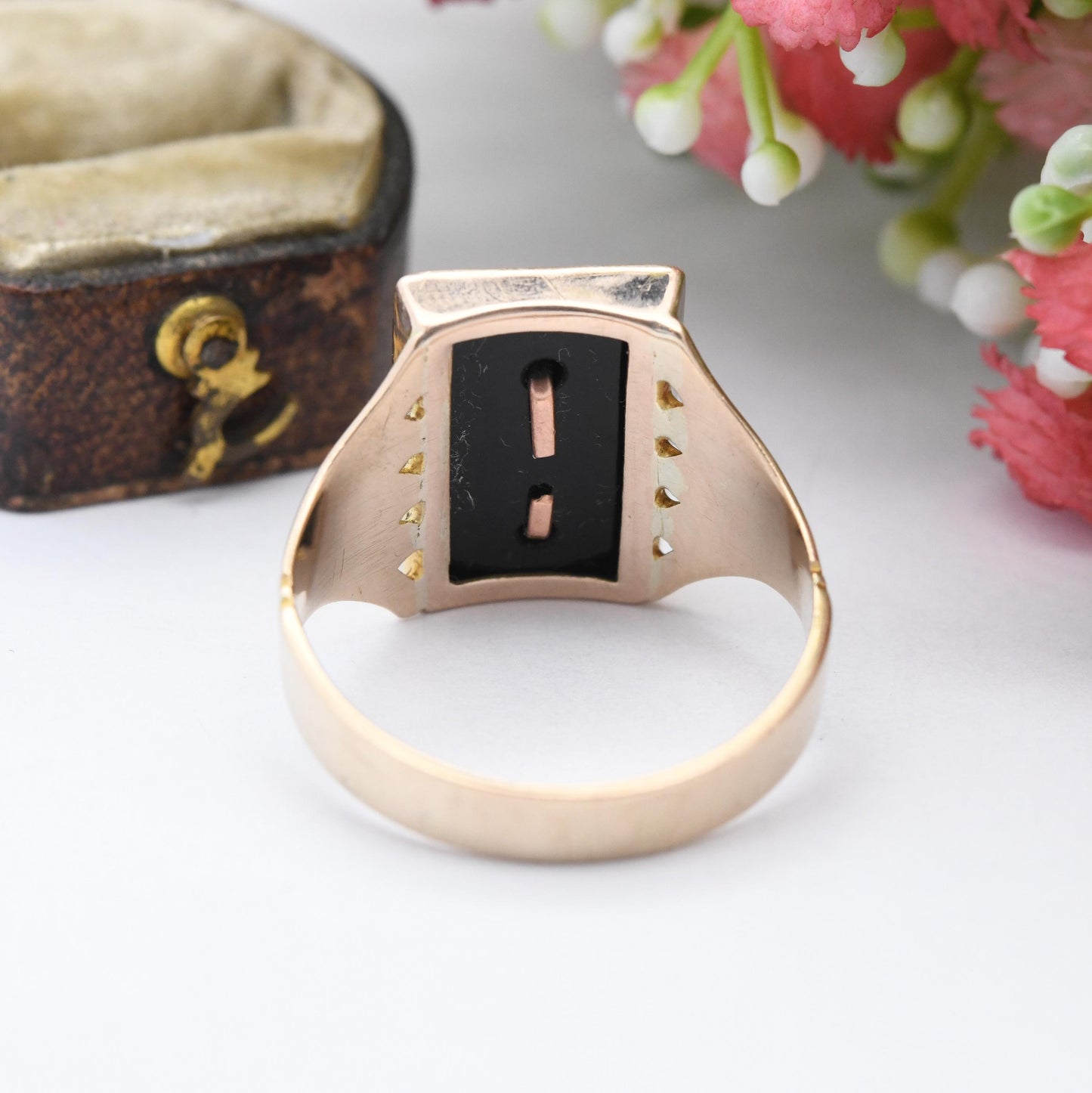 Vintage 9ct Gold Onyx Monogram Ring Letter H - Gold and Black Signet Ring Gift for Him | Large Size | UK Size - W 1/2 | US Size - 11 1/4