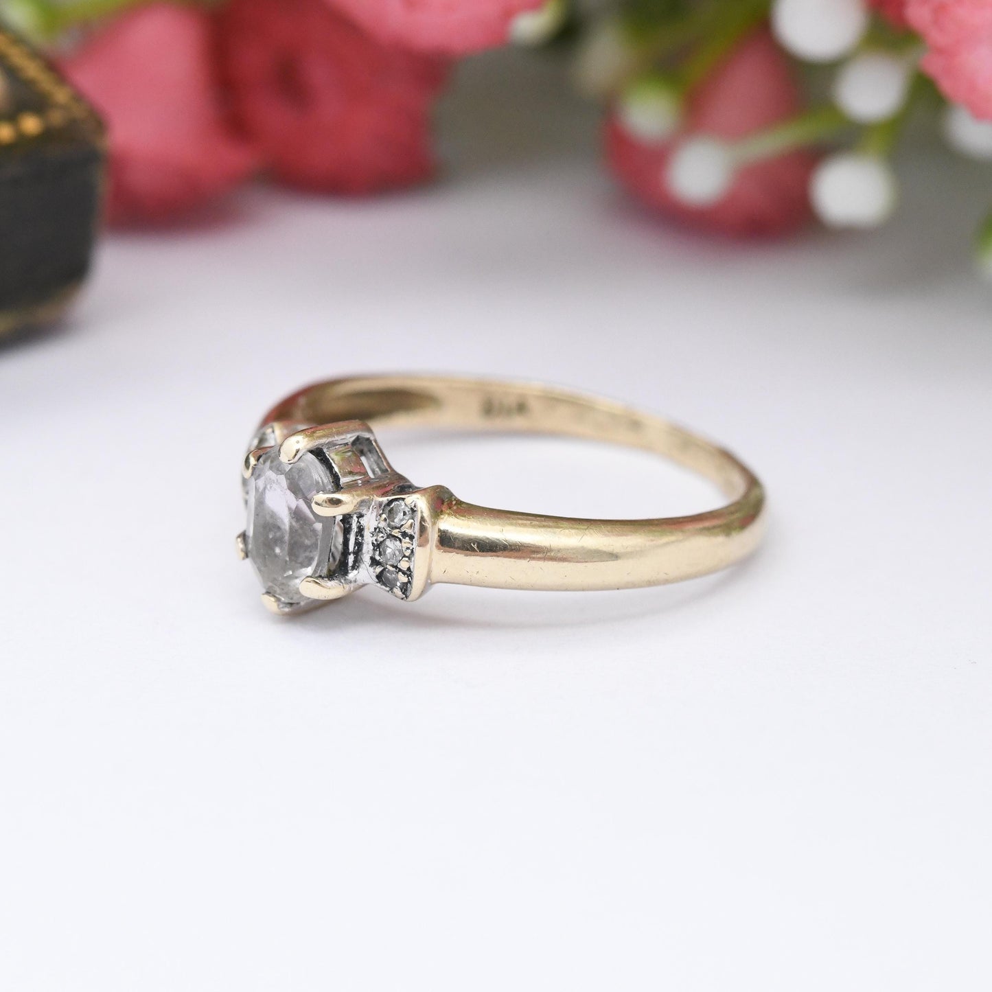 Vintage 9ct Gold Quartz Solitaire Ring with Diamond Side Stones 1996 - Oval Stone Engagement Pretty Gift | UK Size - I 1/2 | US Size - 4 1/2