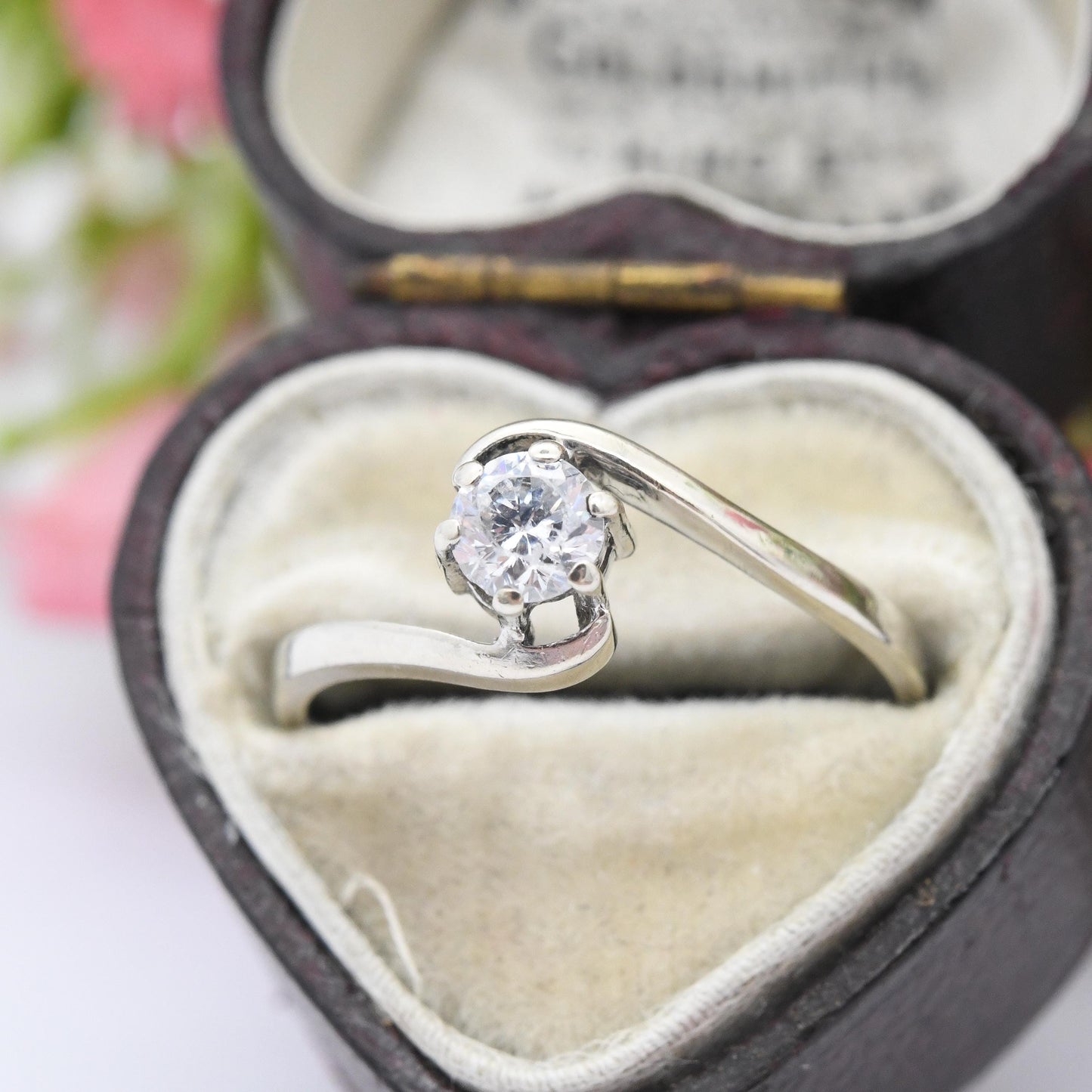 Vintage 9ct White Gold Solitaire Twist Ring CZ - Bypass Style Solitaire Engagement Ring | UK Size - N | US Size - 6 1/2