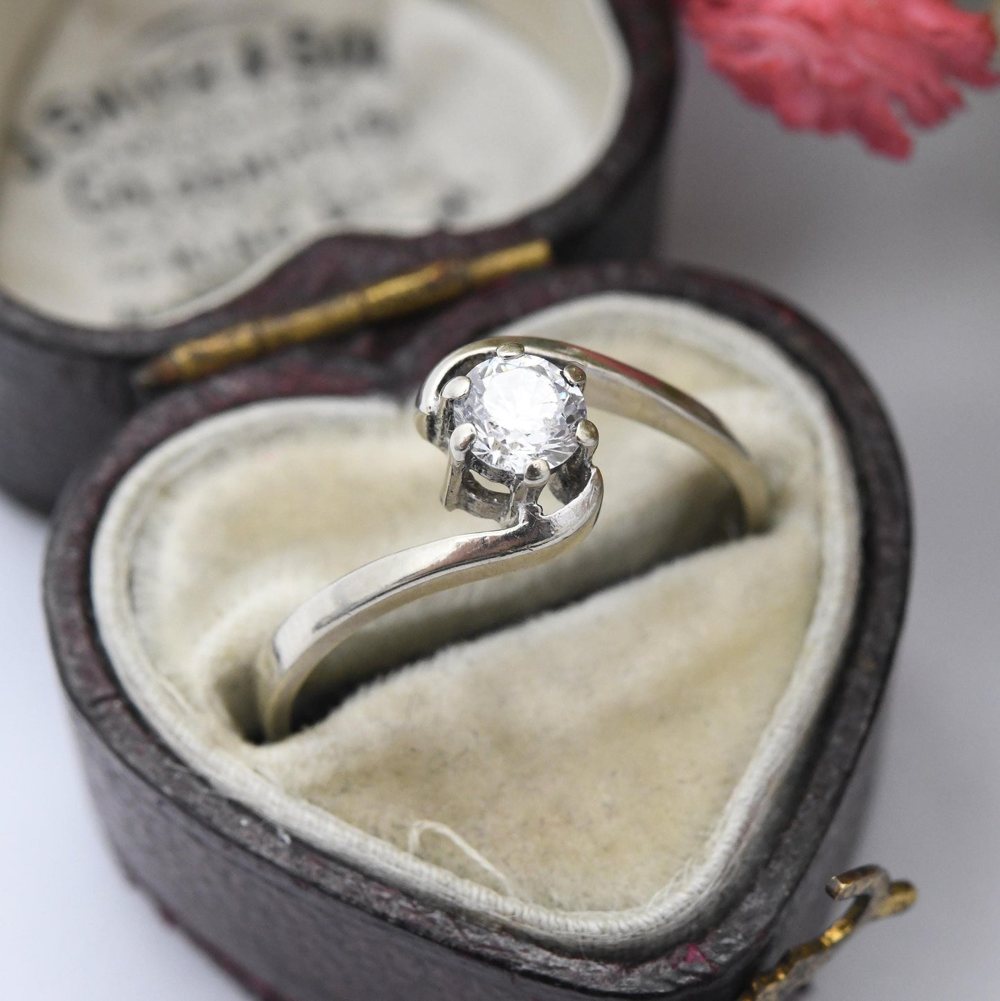 Vintage 9ct White Gold Solitaire Twist Ring CZ - Bypass Style Solitaire Engagement Ring | UK Size - N | US Size - 6 1/2