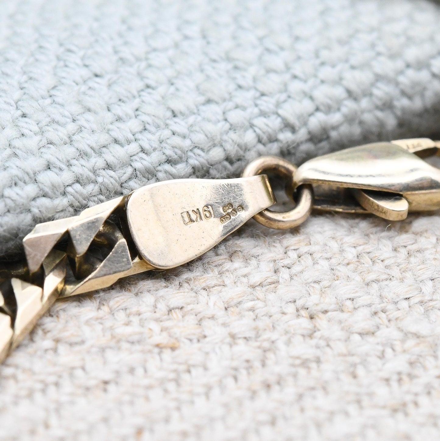 Vintage 9ct Gold Flat Curb Chain Necklace 1990 - Unisex Long 9K Solid Gold Chain | Yellow Gold Jewellery for Men | 63.5cm | 25"