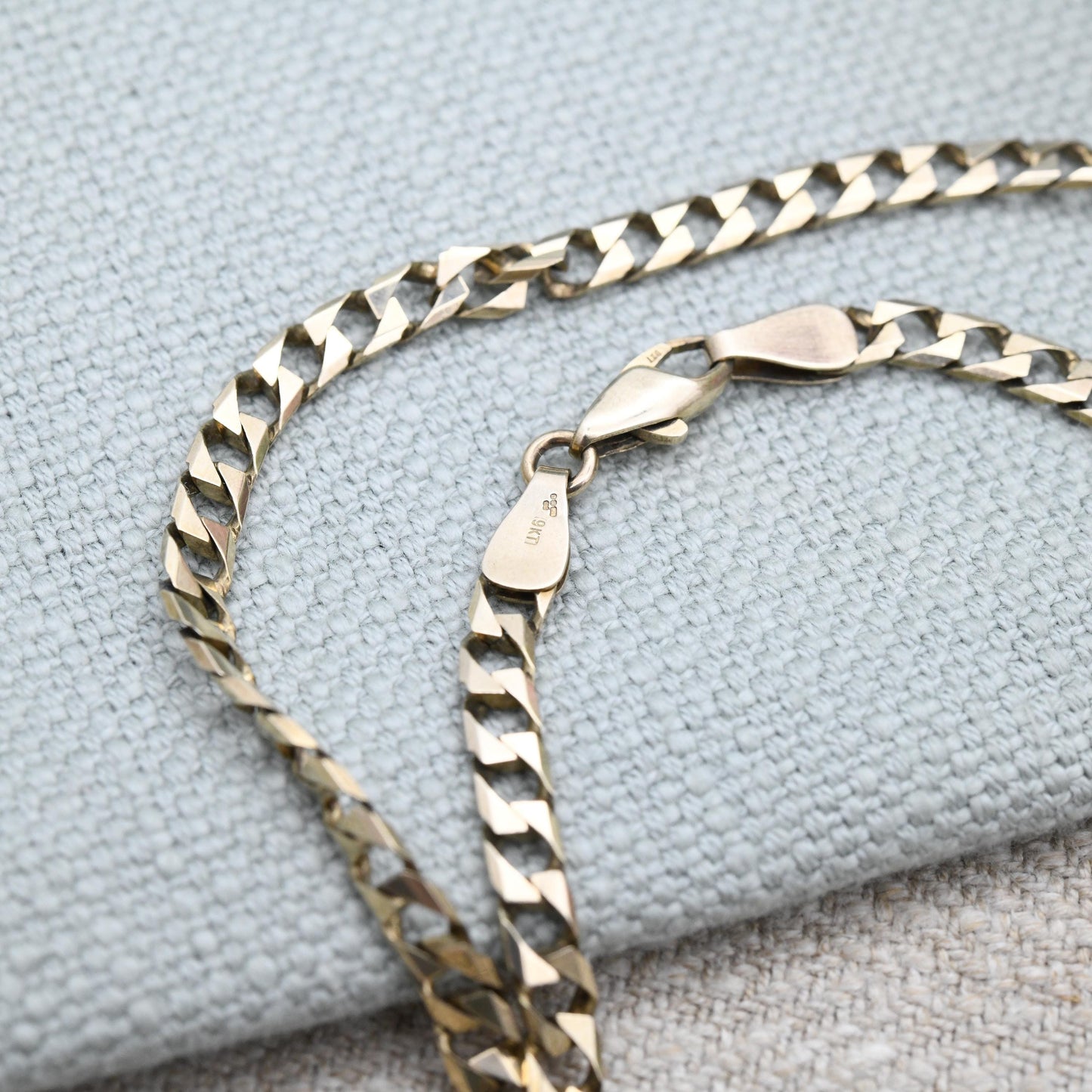 Vintage 9ct Gold Flat Curb Chain Necklace 1990 - Unisex Long 9K Solid Gold Chain | Yellow Gold Jewellery for Men | 63.5cm | 25"
