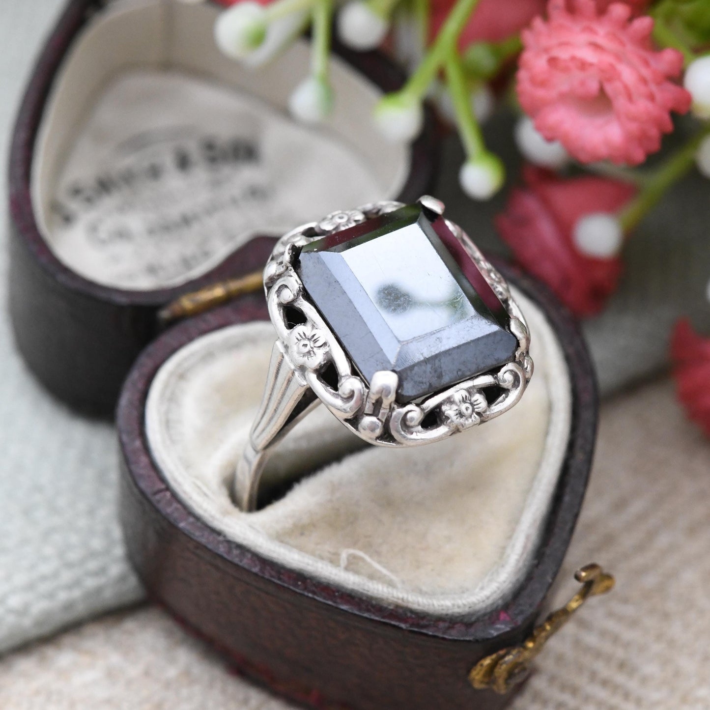 Vintage European Silver Hematite Ring with Floral Surround - Statement Gemstone Cocktail Ring c. 1940s | UK Size - N | US Size - 6 3/4