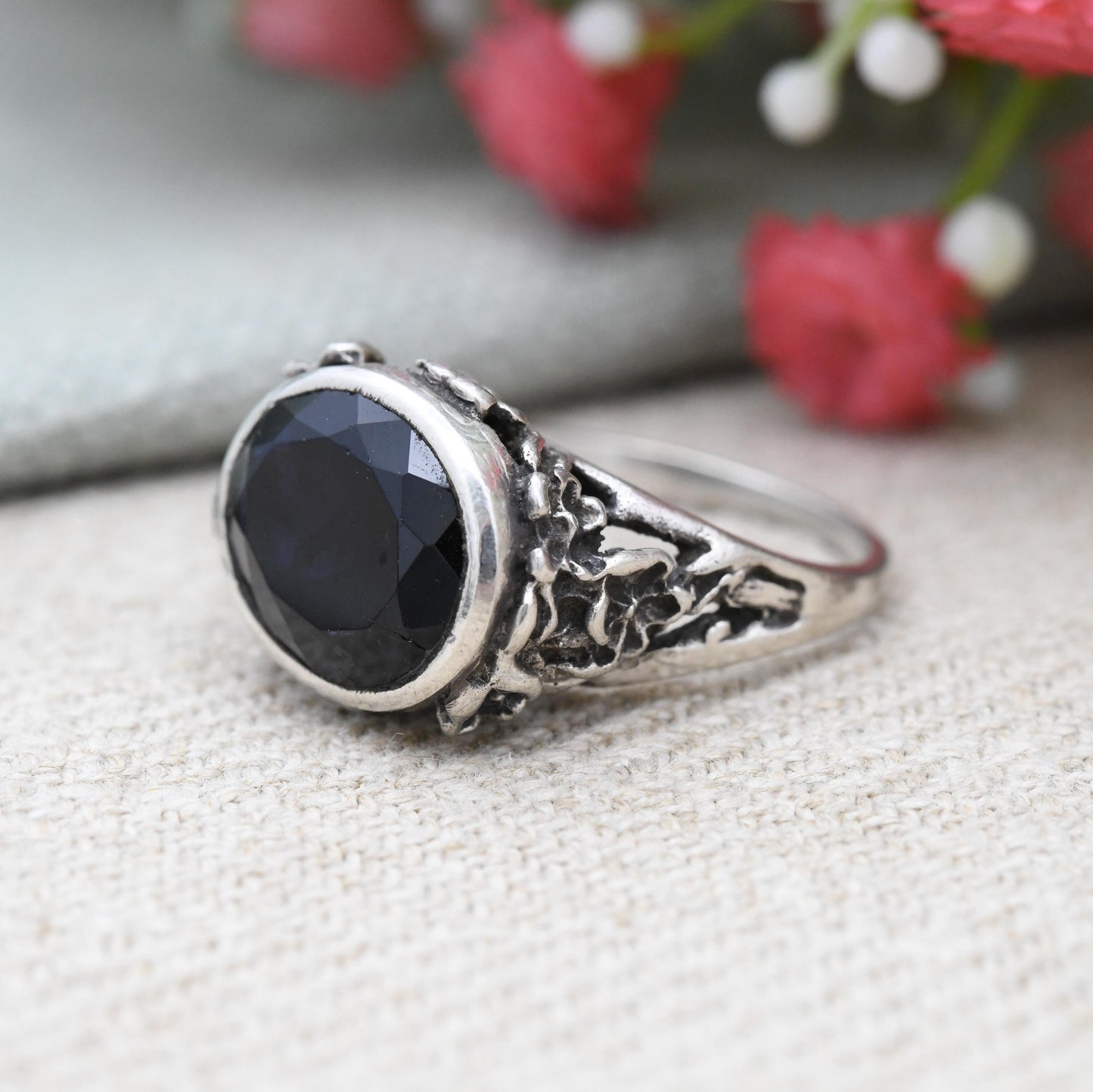 Vintage Sterling Silver Gemstone Ring with Flower Setting - Statement Mid-Century Faceted Purple Stone | UK Size - N 1/2 US Size - 7