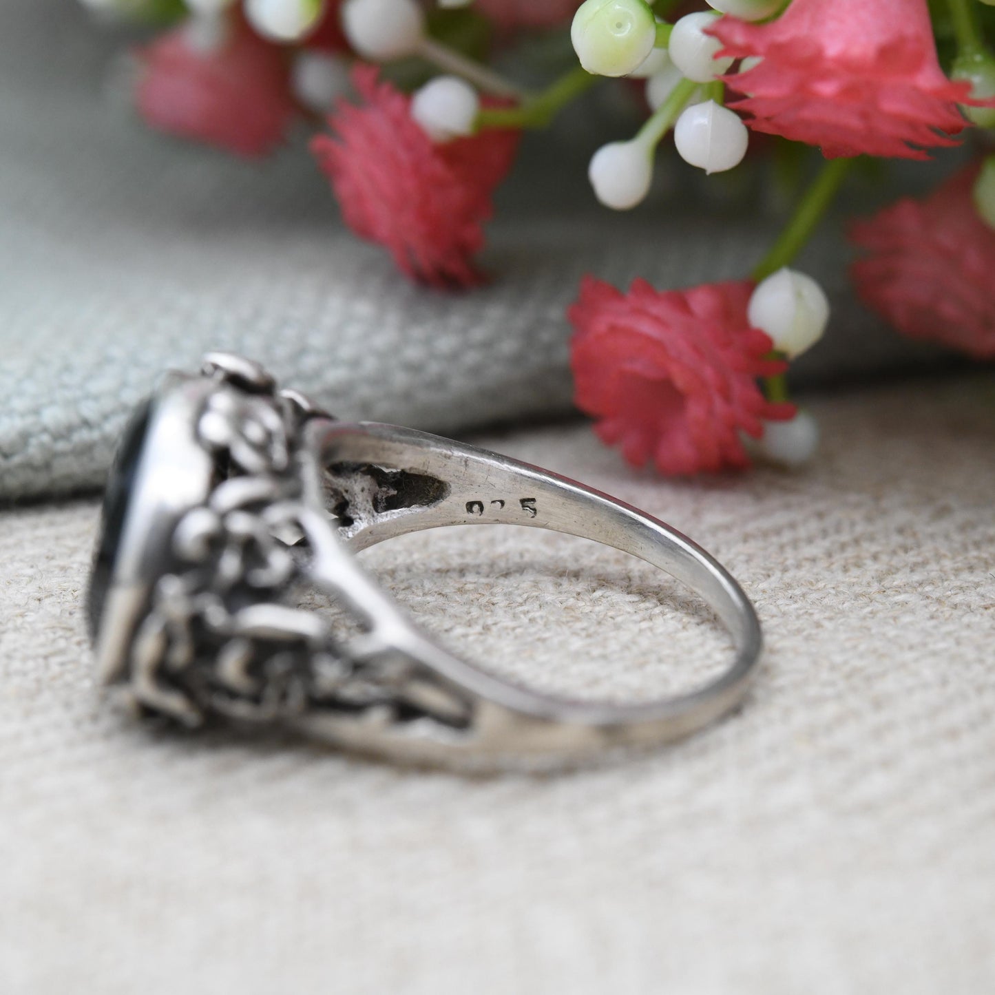 Vintage Sterling Silver Gemstone Ring with Flower Setting - Statement Mid-Century Faceted Purple Stone | UK Size - N 1/2 US Size - 7
