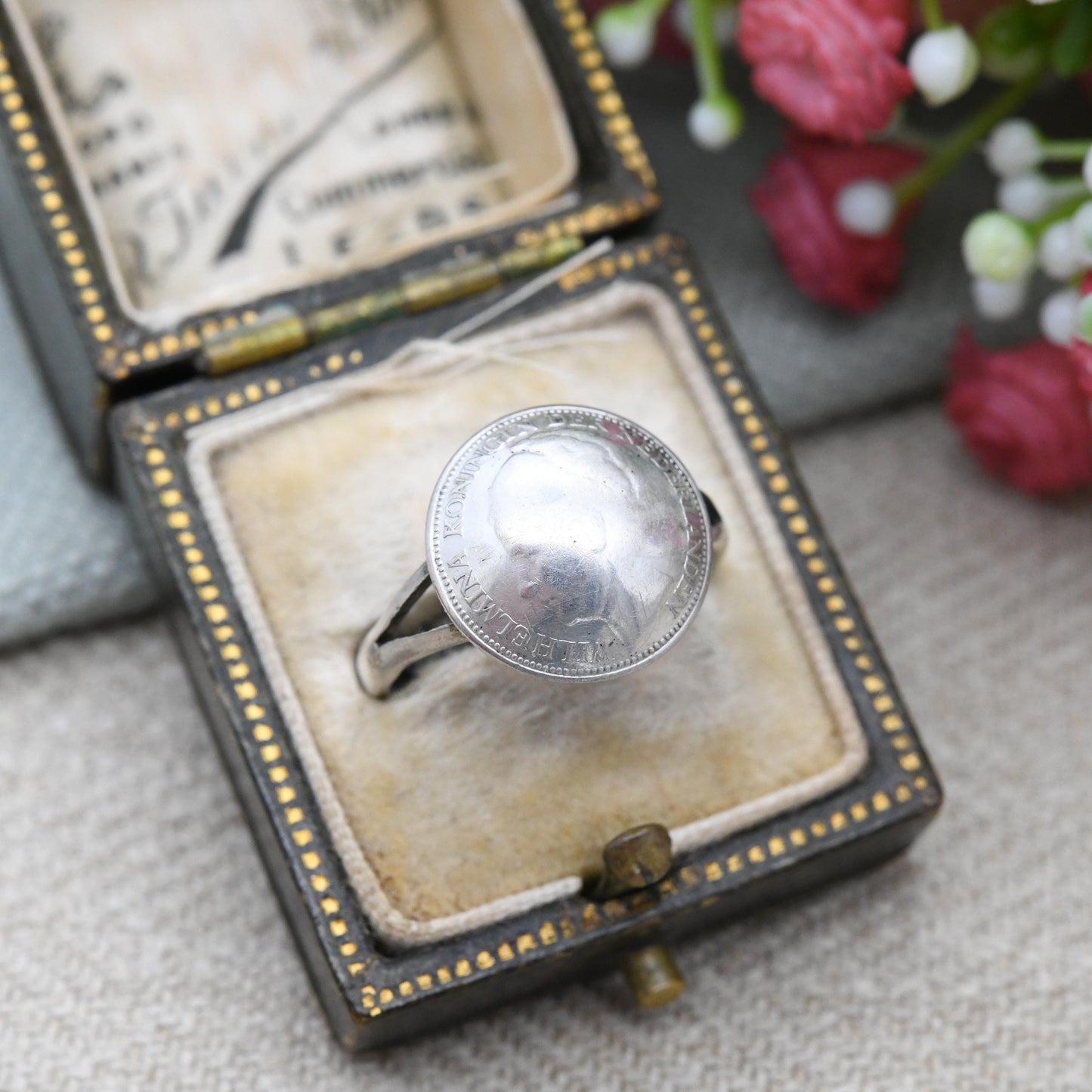 Vintage Silver Wilhelmina Koningin 1941 10 Cents Coin Ring Netherlands - Dutch Royal Family Coin Jewellery | UK Size - N | US Size - 6 3/4