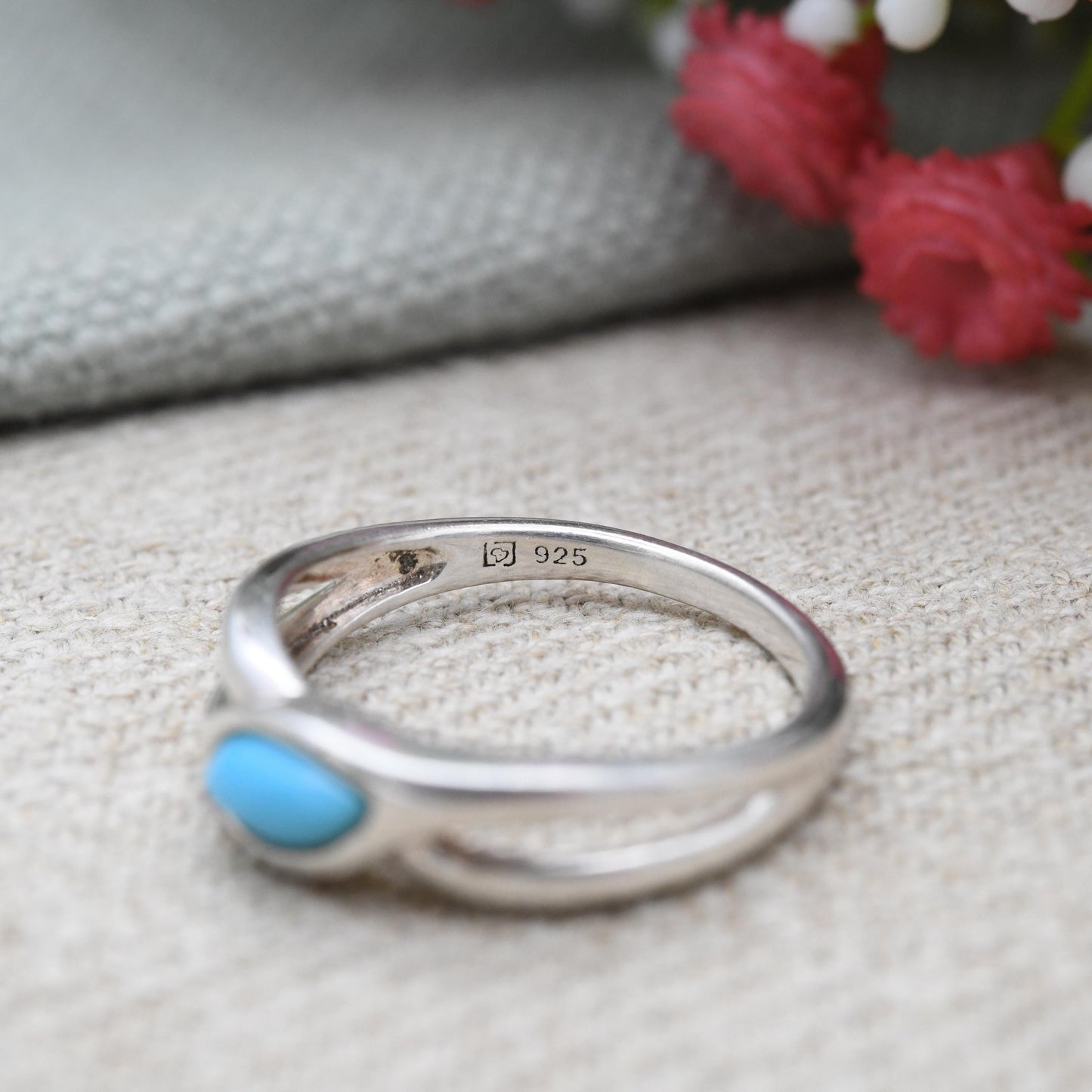 Sterling Silver Turquoise Ring Minimal Twist Design - Contemporary Southwestern Design | Blue Gemstone | UK Size - P | US Size - 7 3/4