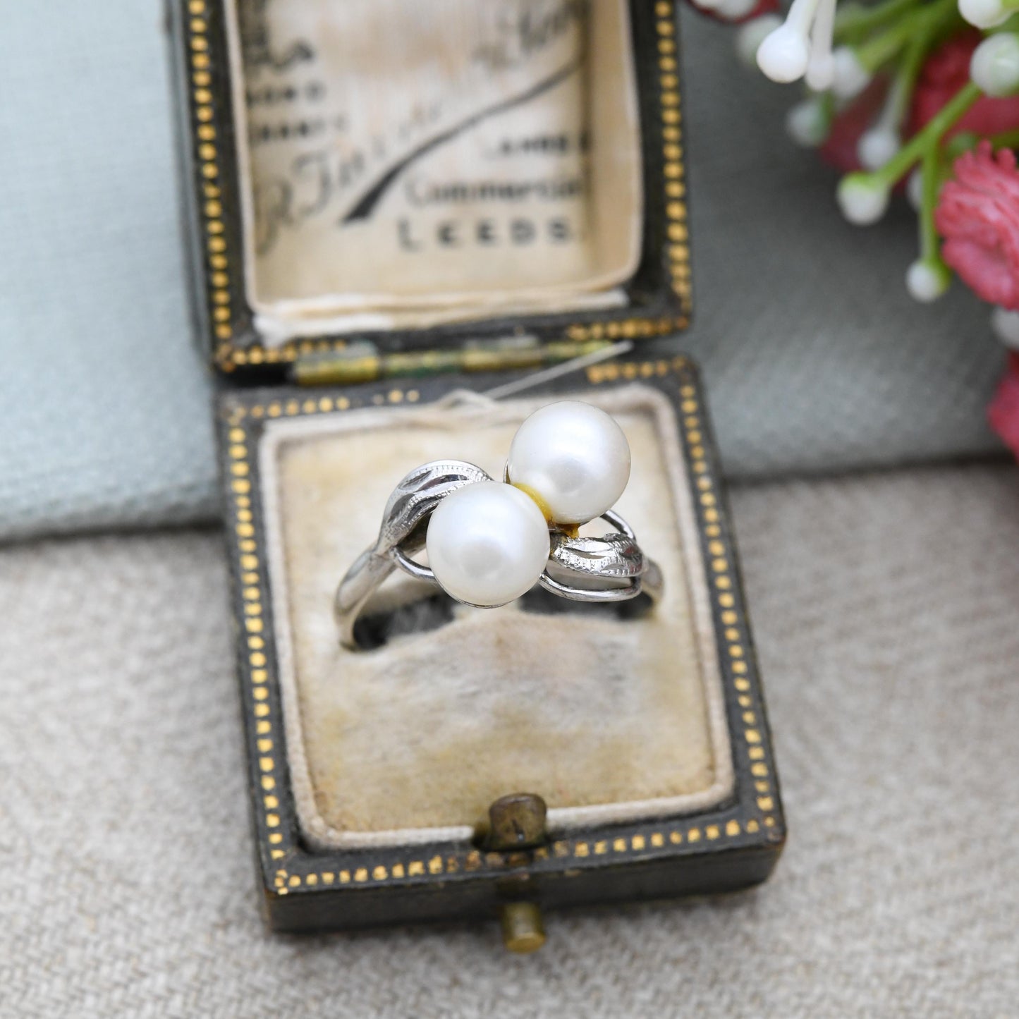 Vintage Silver Toi et Moi Pearl Ring - Large Double White Pearl Bypass Ring | Mid-Century Leaf Texture | UK Size - P | US Size - 7 3/4