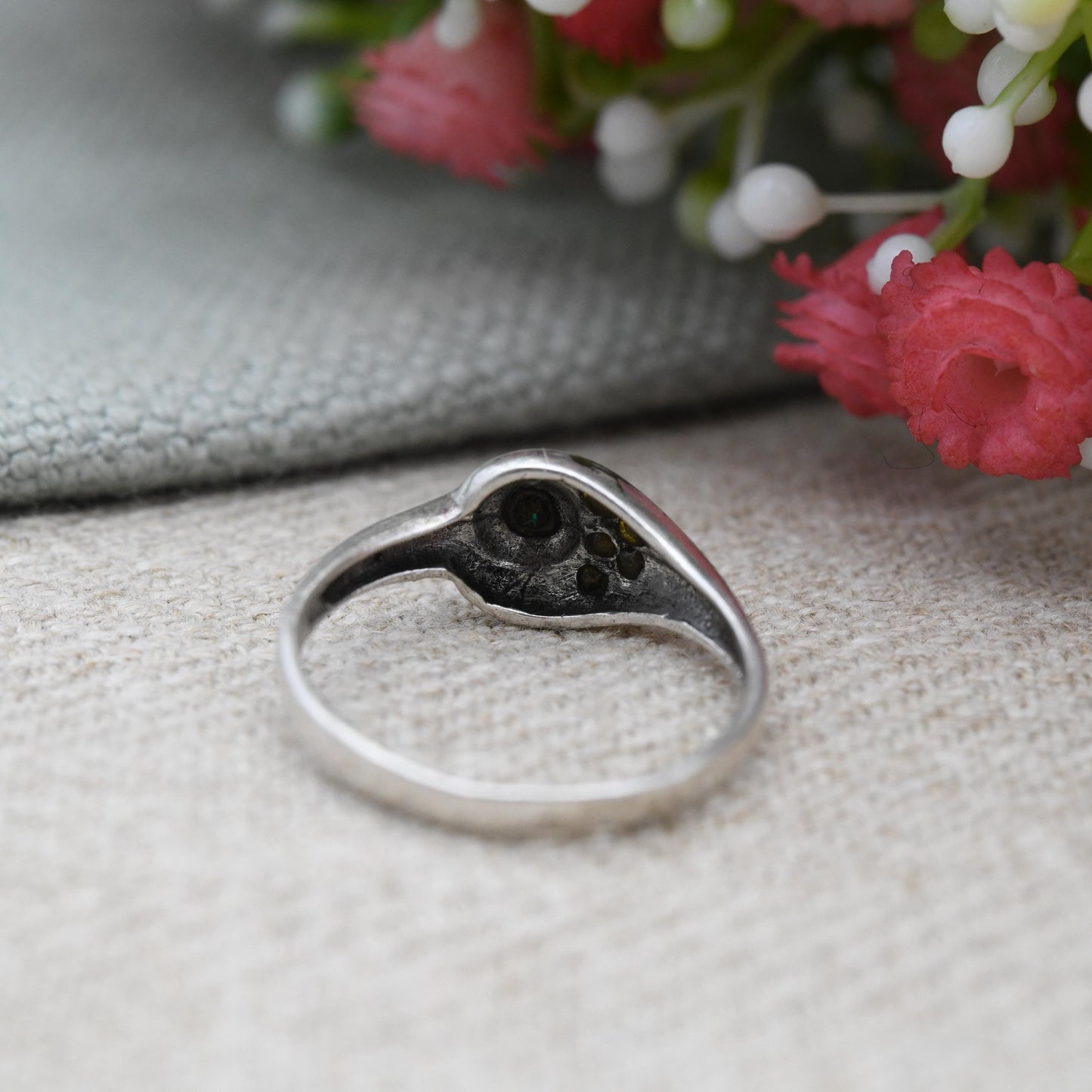 Vintage Sterling Silver Green Stone Statement Ring - Off-Centre Crossover Style | Made in Italy | UK Size - N | US Size - 6 3/4
