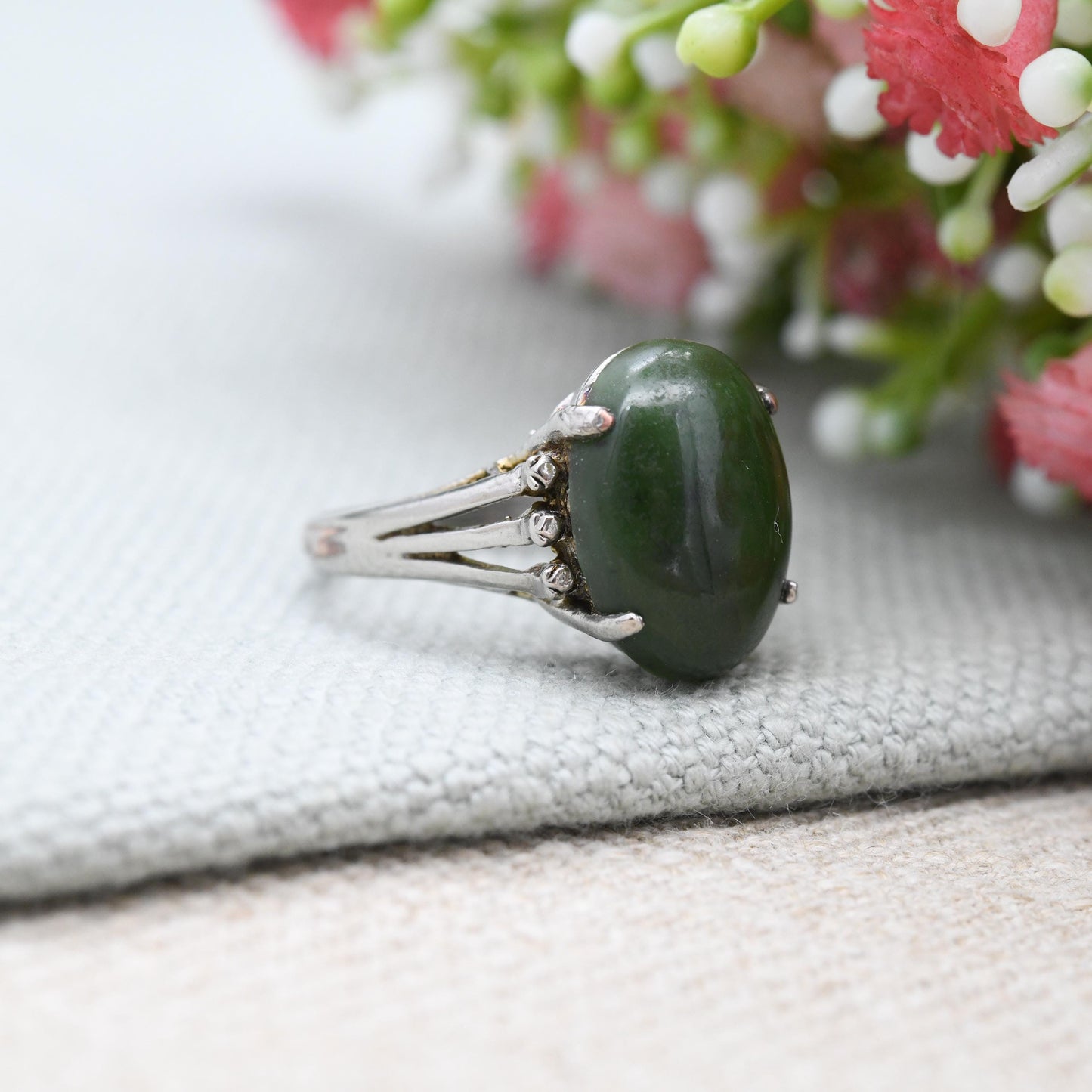 Vintage Nephrite Jade Statement Ring - Large Cabochon Green Gemstone | UK Size - P | US Size - 7 1/2