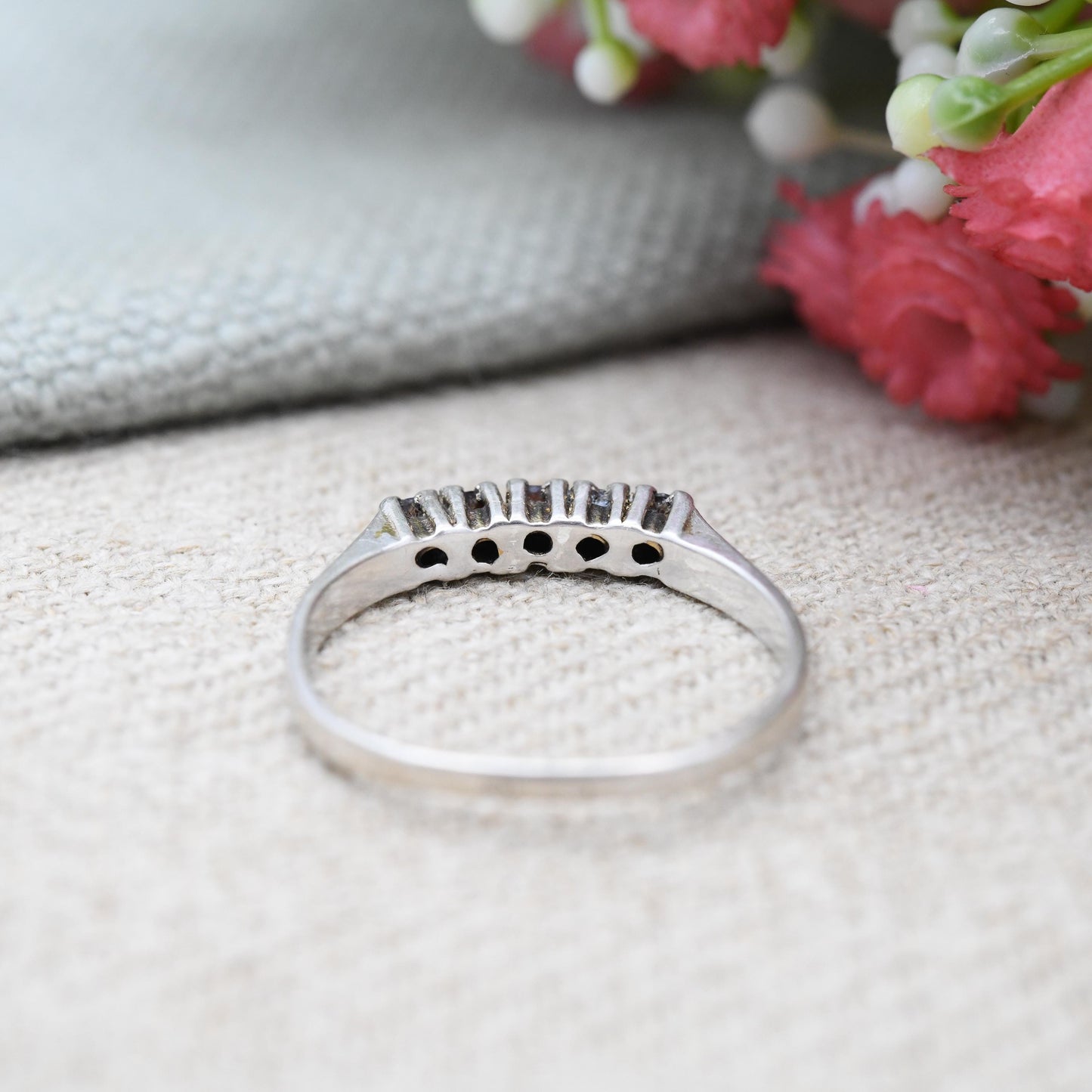 Vintage Silver Garnet Five Stone Ring - Pretty Mid-Century Red Gemstone Stacking Ring Bar Setting | UK Size - P | US Size - 7 3/4