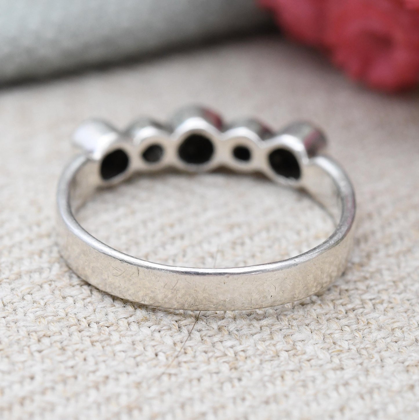 Vintage Sterling Silver Ring Abalone Shell and Black Onyx Ball Design - Pearlescent Peacock Colours Spiral | UK Size - R | US Size - 8 3/4