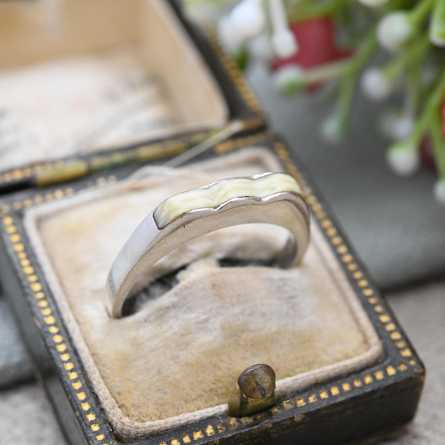 Vintage Sterling Silver and Bone Ring - Quirky Solid Silver Jewellery Gift with Bone Inlay | UK Size - N 1/2 | US Size - 7