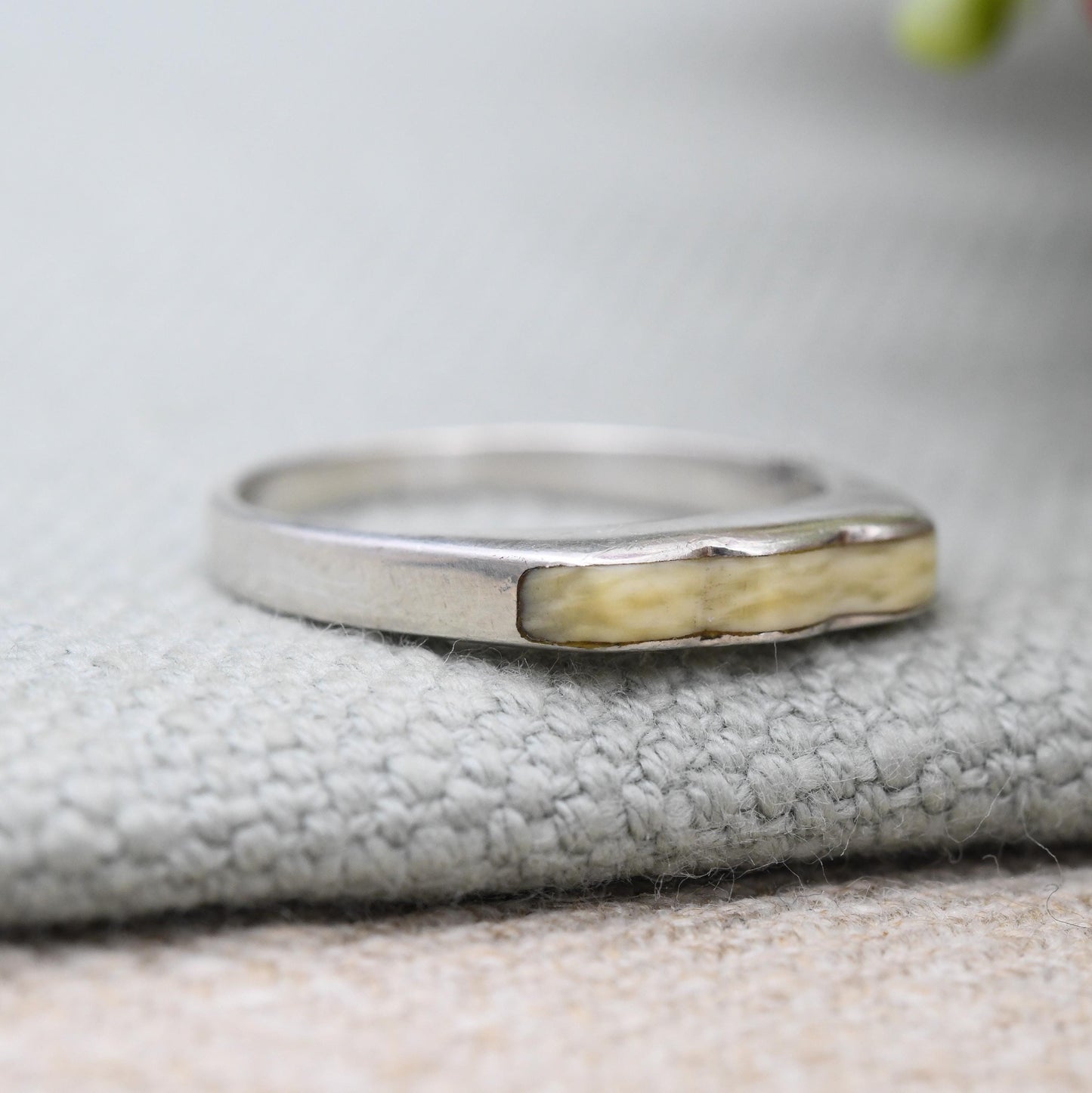 Vintage Sterling Silver and Bone Ring - Quirky Solid Silver Jewellery Gift with Bone Inlay | UK Size - N 1/2 | US Size - 7