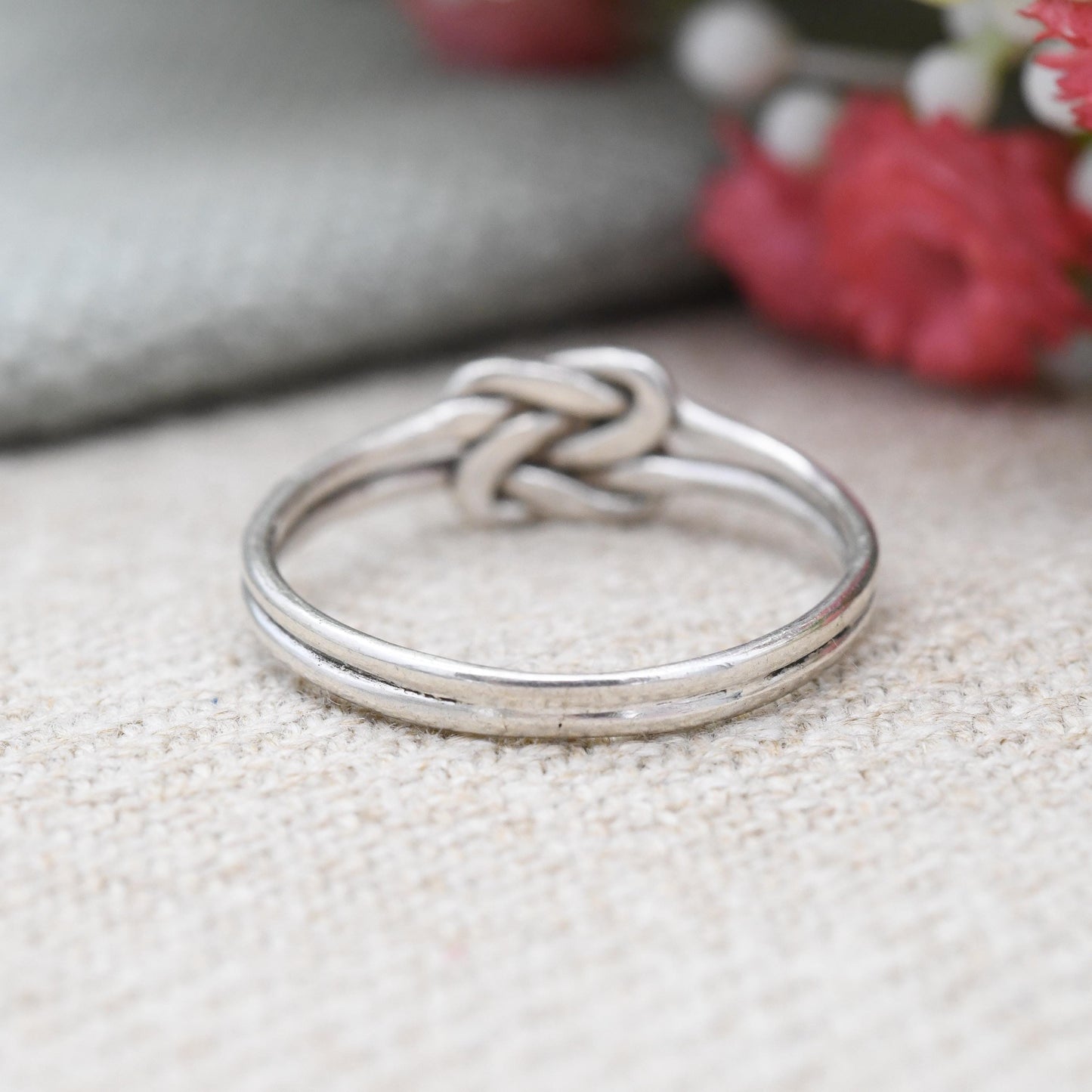 Vintage Sterling Silver Knot Ring - Minimalist Unisex Twisted Band Pretzel Design | UK Size - N | US Size - 6 3/4