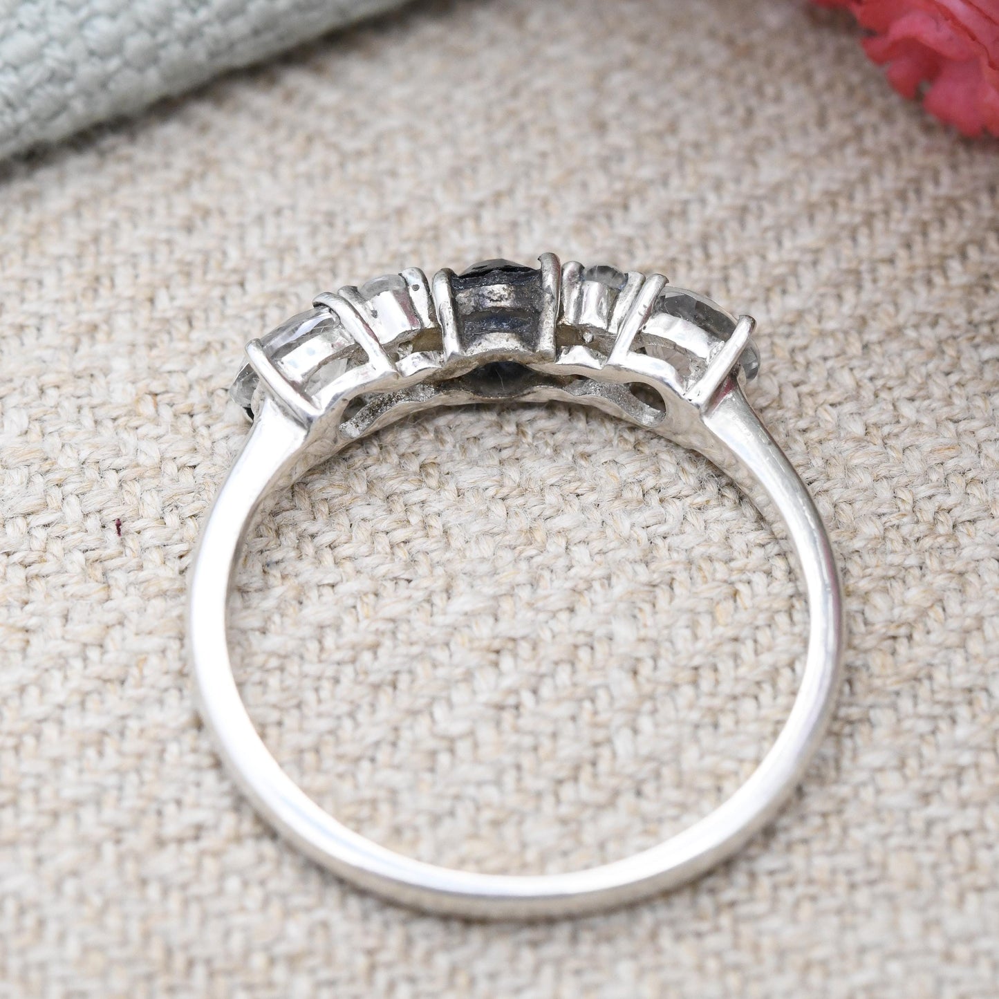 TGGC Sterling Silver Three Stone Ring Trilogy Gemstone - Faceted Clear Stone Deep Blue with Accent Stones | UK Size - U | US Size - 10