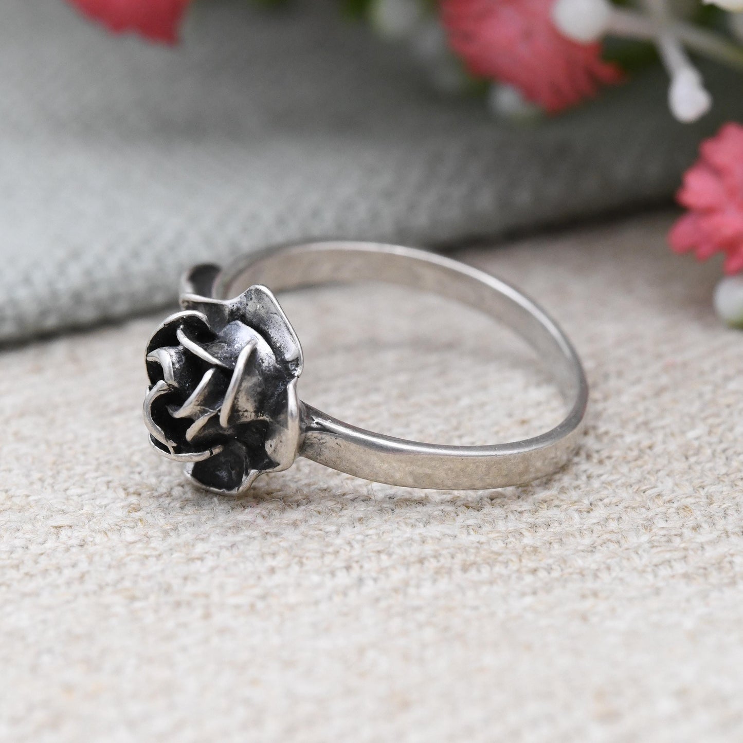 Vintage Sterling Silver Rose Ring - Detailed Flower Floral Shape | Pretty Gift for Her | UK Size - O 1/2 | US Size - 7 1/2