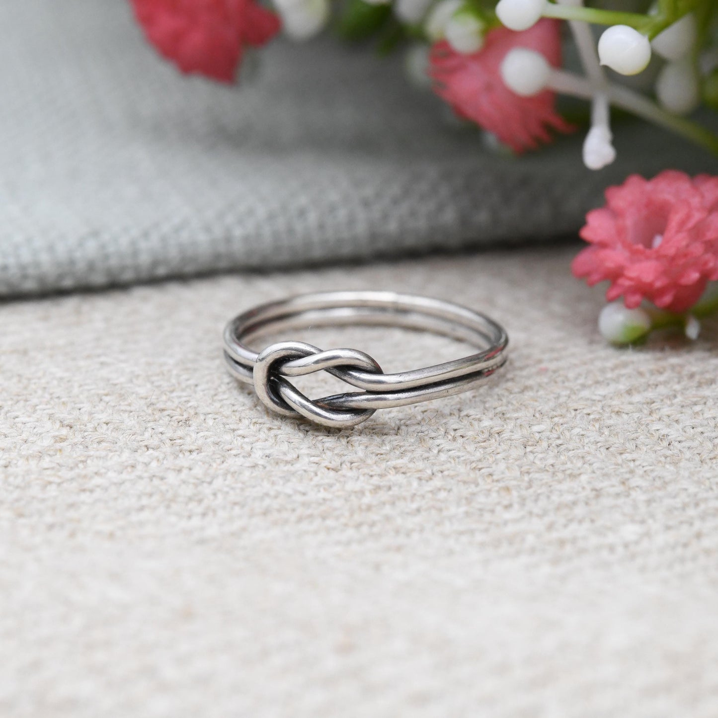 Vintage Silver Knot Ring - Minimalist Twisted Knot Ring | Unisex Pinkie Ring | Everyday Silver Jewellery | UK Size - J 1/2 | US Size - 5