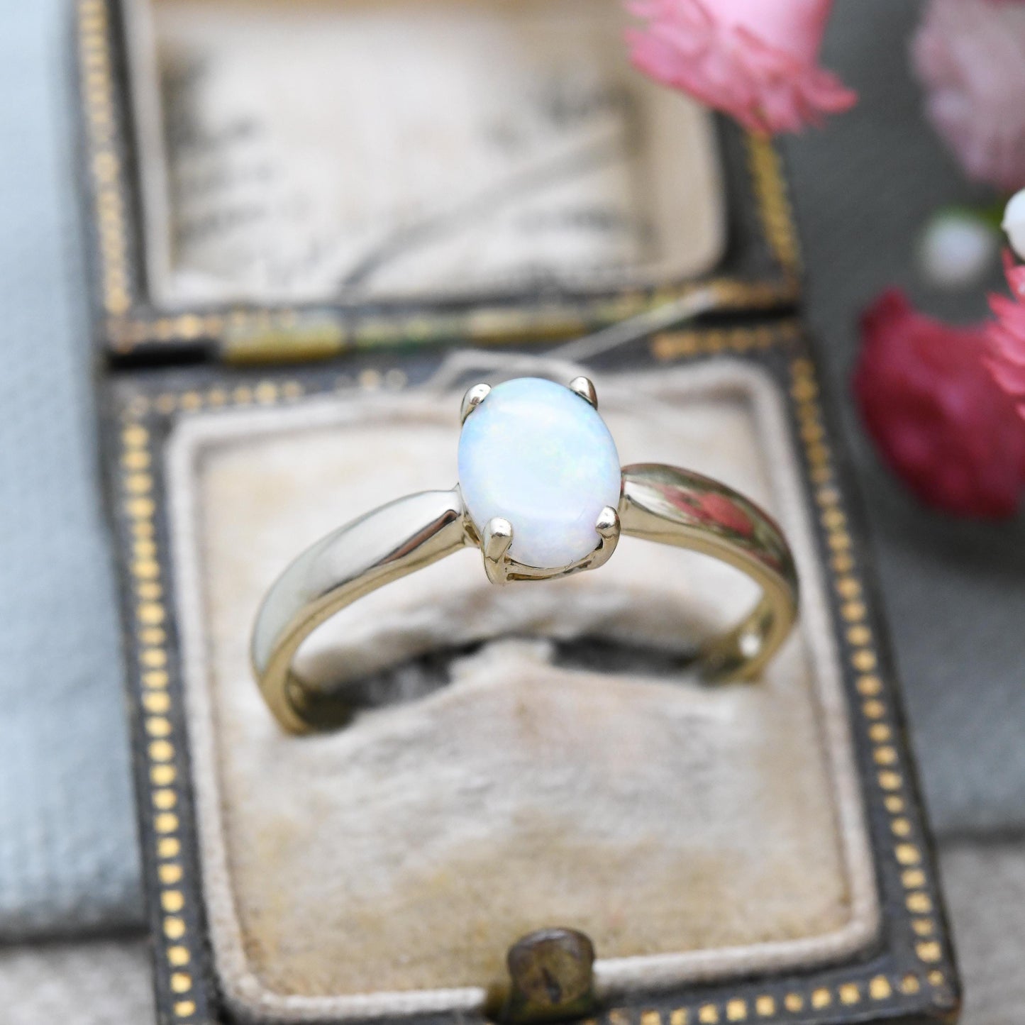 9ct Gold Opal Solitaire Ring 2005 - Pretty White Gemstone Solitaire | Colourful Opal Jewellery | QVC | UK Size - T | US Size - 9 1/2