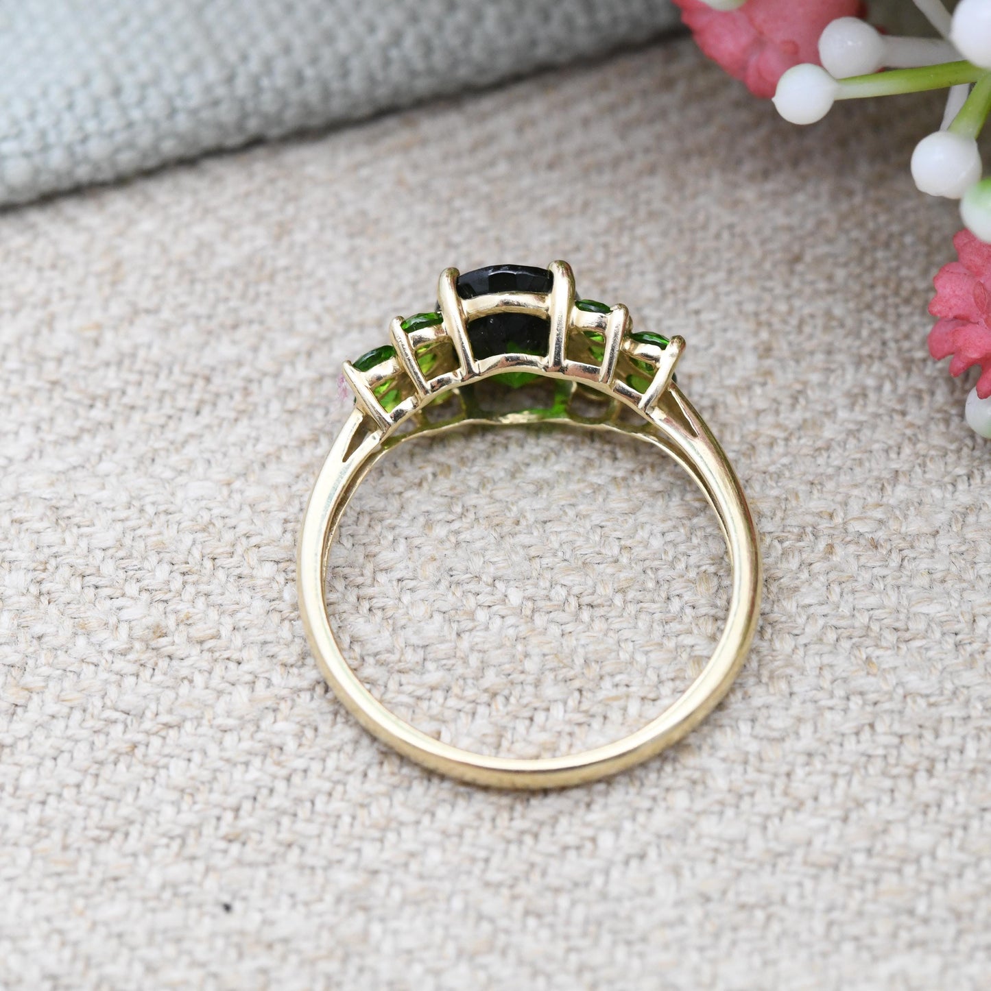 9ct Gold Chrome Diopside Statement Ring 2005 - Occasional Dress Ring | Big Green Gemstone Jewellery Gift | UK Size - Q 1/2 | US Size - 8 1/4