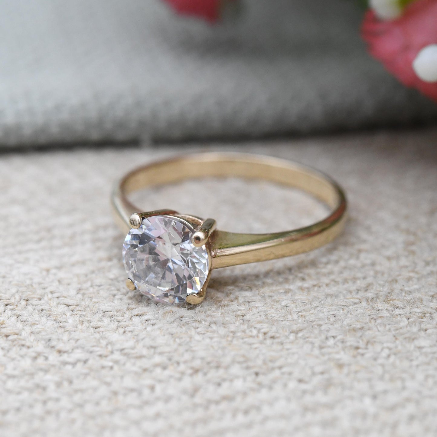 Vintage 9ct Gold CZ Solitaire Ring - Large Sparkly Clear Stone Placeholder Engagement Ring | Cubic Zirconia | UK Size - K | US Size - 5 1/4