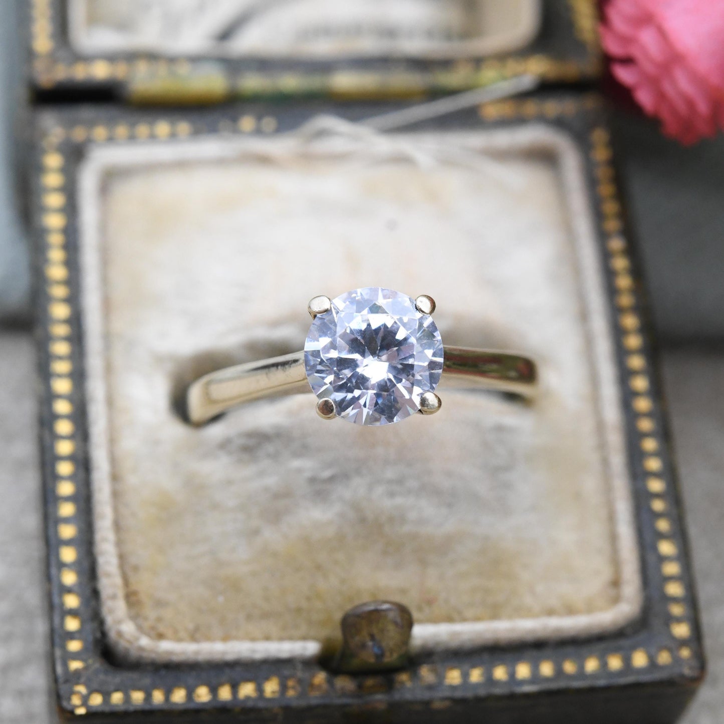 Vintage 9ct Gold CZ Solitaire Ring - Large Sparkly Clear Stone Placeholder Engagement Ring | Cubic Zirconia | UK Size - K | US Size - 5 1/4