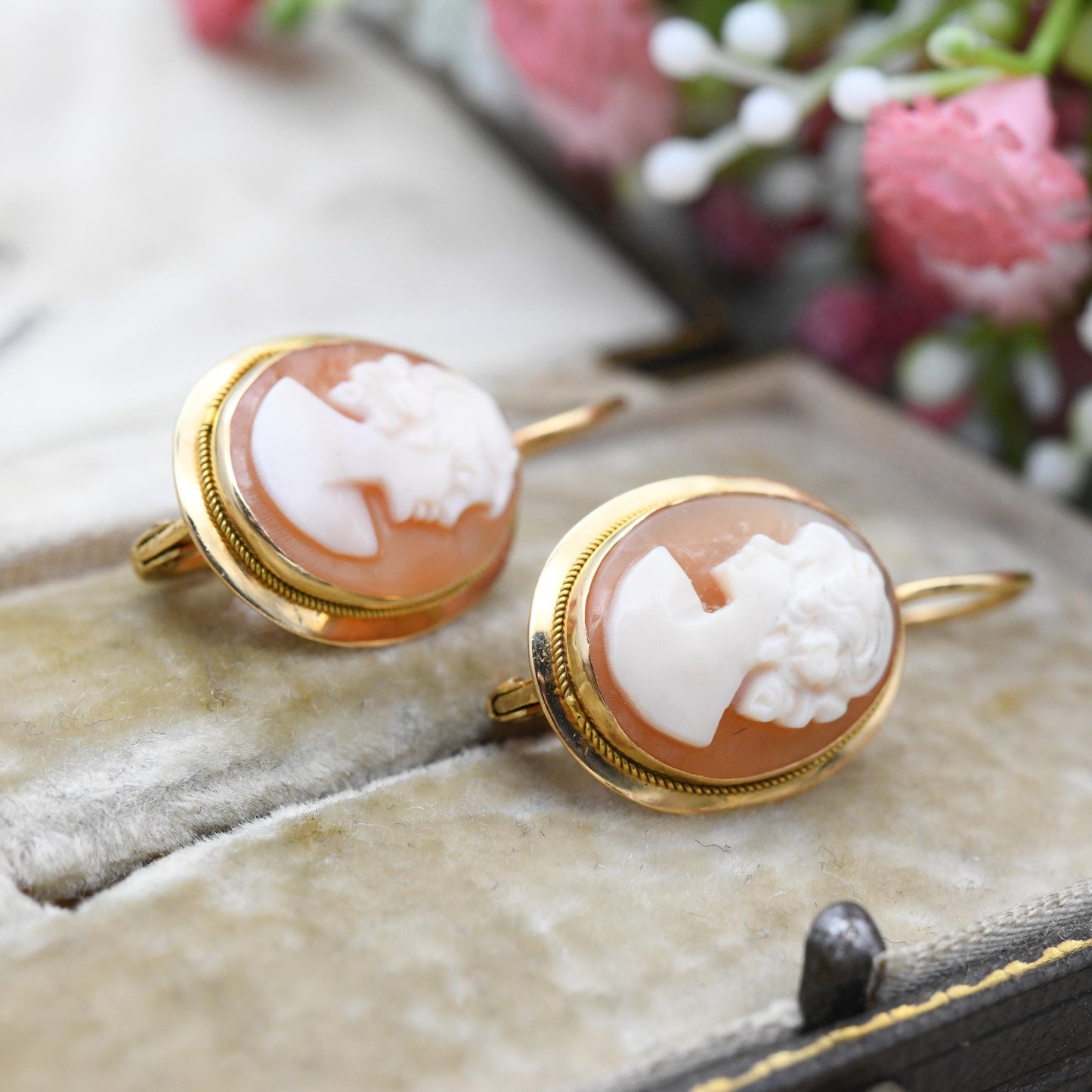 Vintage Italian 18ct Gold Cameo Earrings - Hand Carved Shell Portrait Woman's Profile Bust | Lever Back Hook Closure | 750 Italy Hallmarks