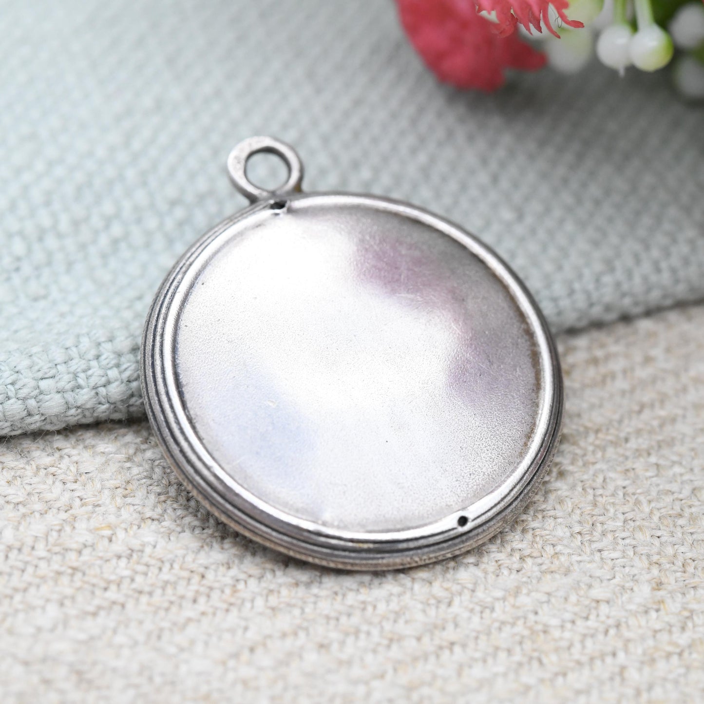 Antique Silver Art Nouveau Pendant with Bunch of Wildflowers - 3D Repoussé Textured Silver Hammered Border | Vintage European Jewellery