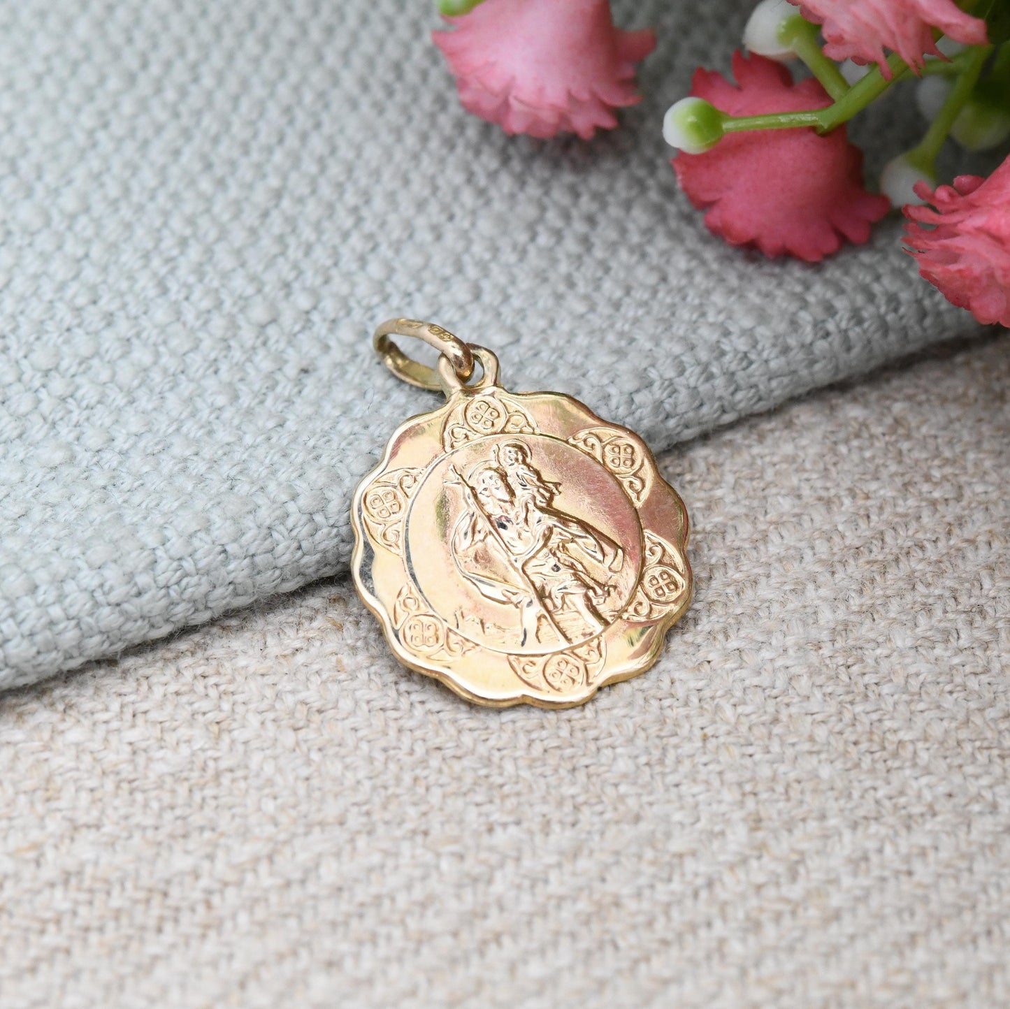 Vintage 9ct Gold St Christopher Pendant 1988 Unoaerre - Italian Designer Protect Us Patron Saint of Travellers Jewellery Gift for Adventurer