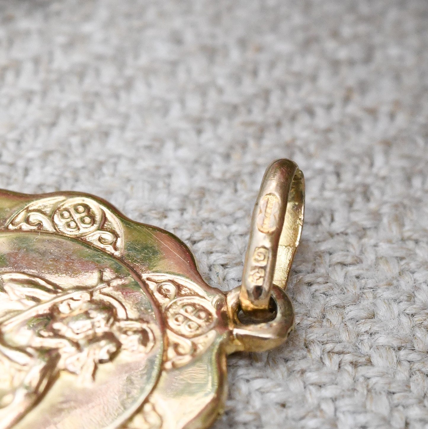 Vintage 9ct Gold St Christopher Pendant 1988 Unoaerre - Italian Designer Protect Us Patron Saint of Travellers Jewellery Gift for Adventurer