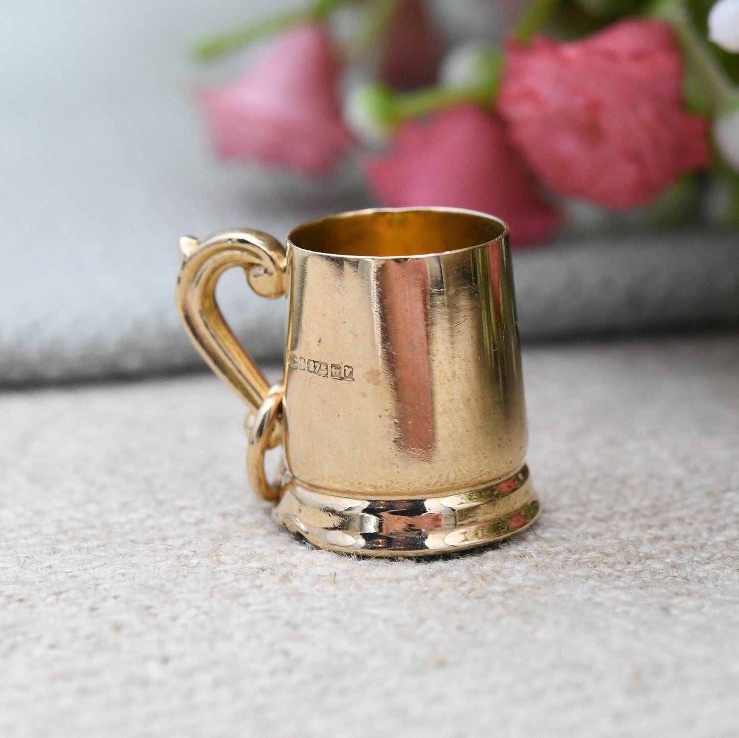 Vintage 9ct Gold Tankard Charm Pendant 1970 - Yellow Gold Beer Stein Drinking Cup | Gift for Charm Bracelet | UK Hallmarks