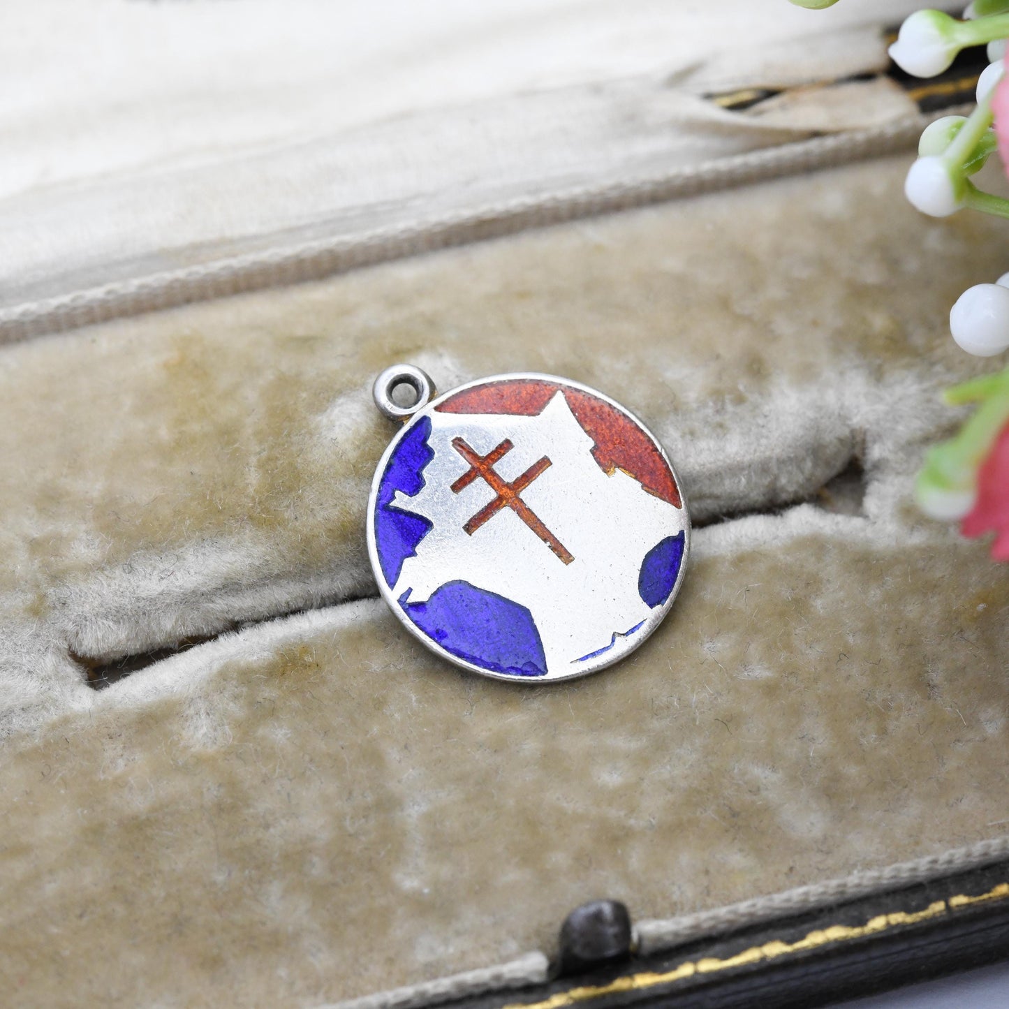 Free French Forces WWII Sterling Silver Pendant with Signature of Charles de Gaulle c. 1940s - Military World War 2 Badge Insignia FFL