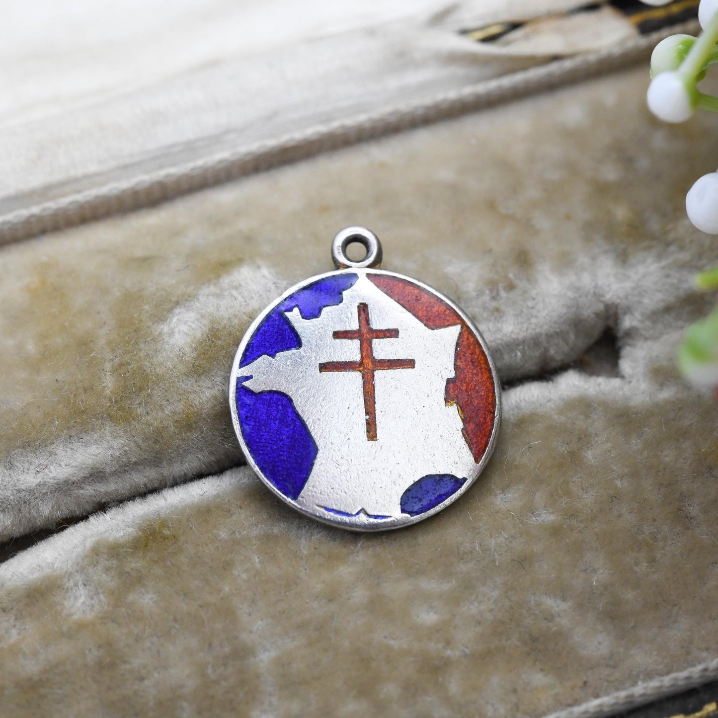Free French Forces WWII Sterling Silver Pendant with Signature of Charles de Gaulle c. 1940s - Military World War 2 Badge Insignia FFL