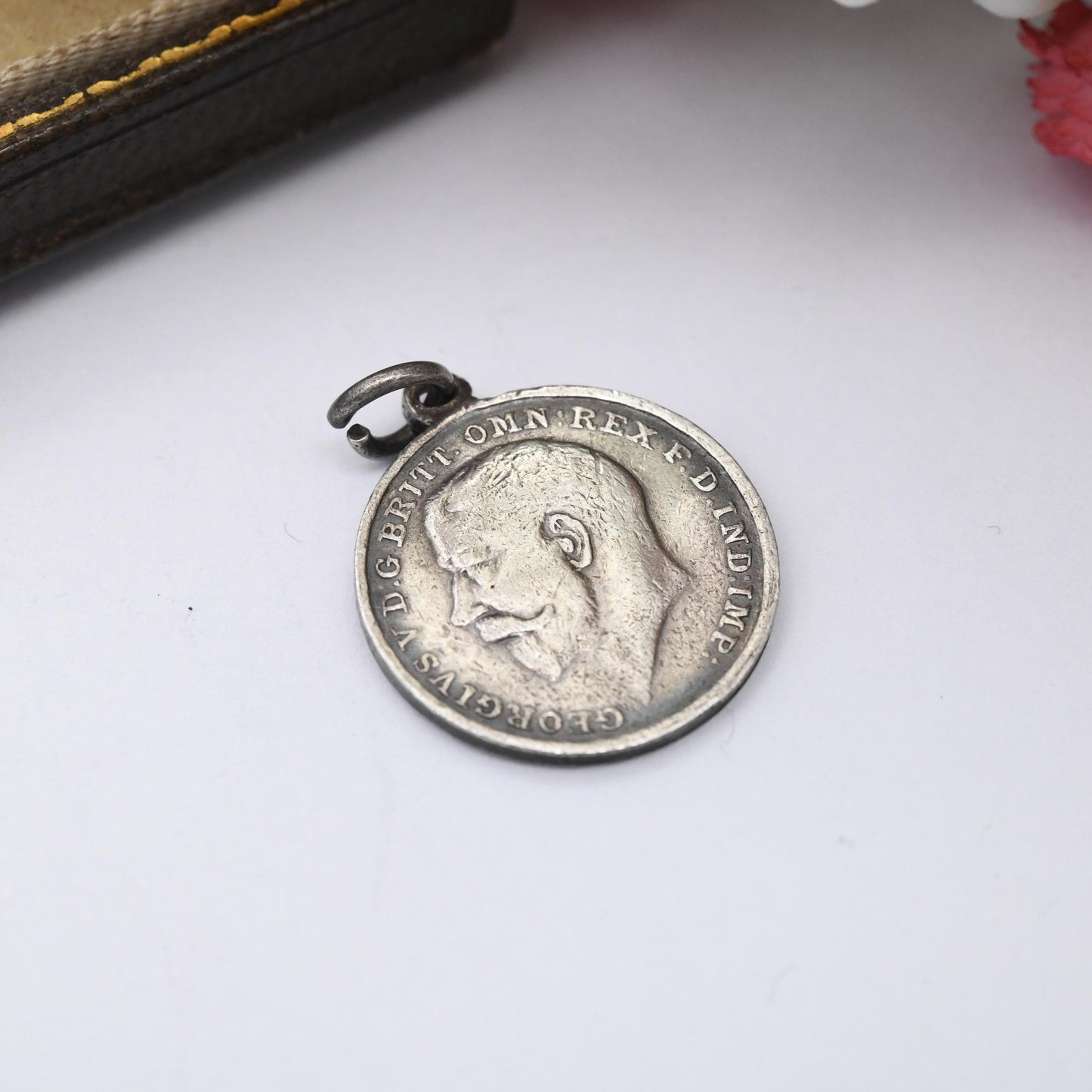 Antique Carnarvon George V Token Enamelled Souvenir Charm Caernarfon Wales - Three Pence Size Shaped Silver Coin Medallion c. 1920s 1930s
