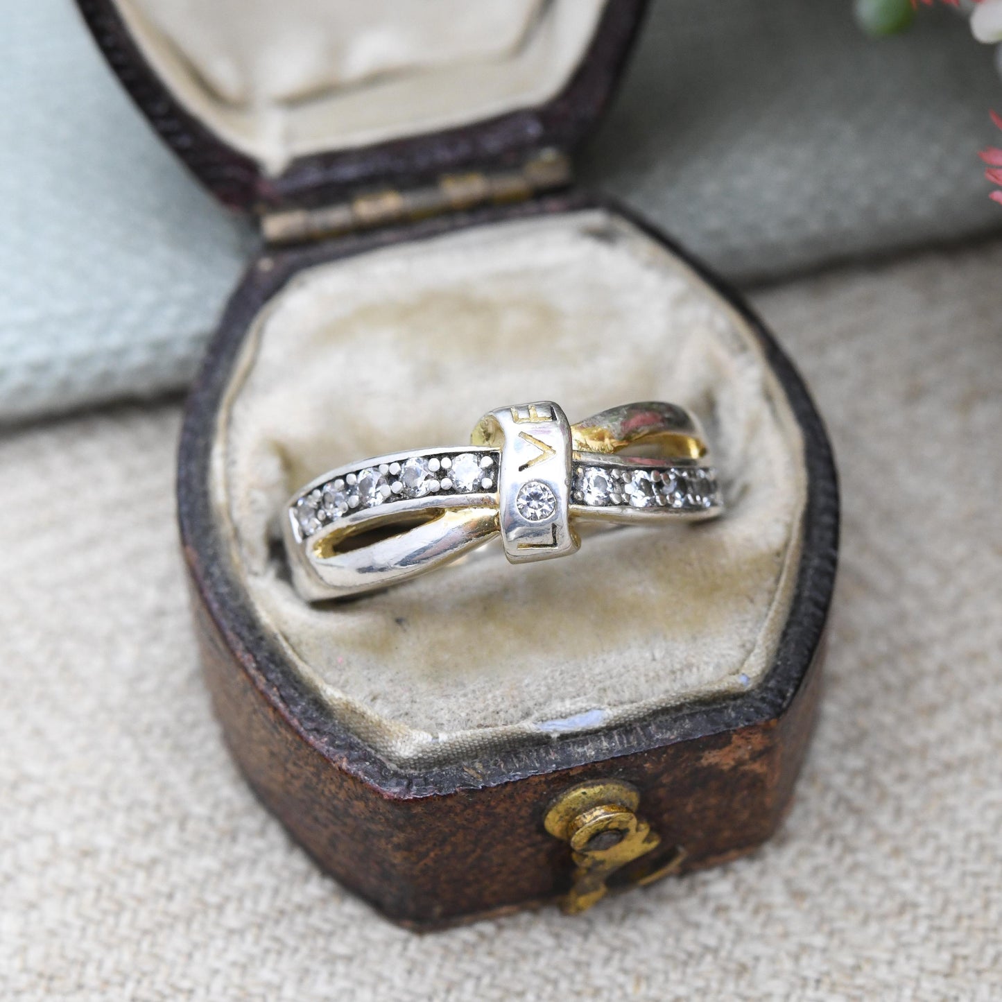 Vintage Sterling Silver CZ Love Ring Crossover Bow - Sparkly Silver Sentimental Jewellery Gift Everyday Ring | UK Size - L | US Size - 5 3/4