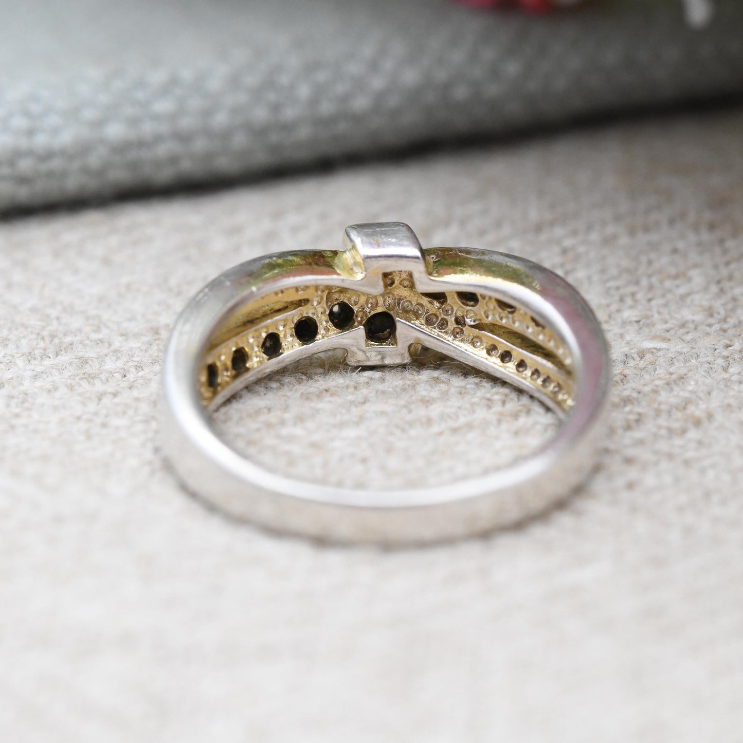 Vintage Sterling Silver CZ Love Ring Crossover Bow - Sparkly Silver Sentimental Jewellery Gift Everyday Ring | UK Size - L | US Size - 5 3/4