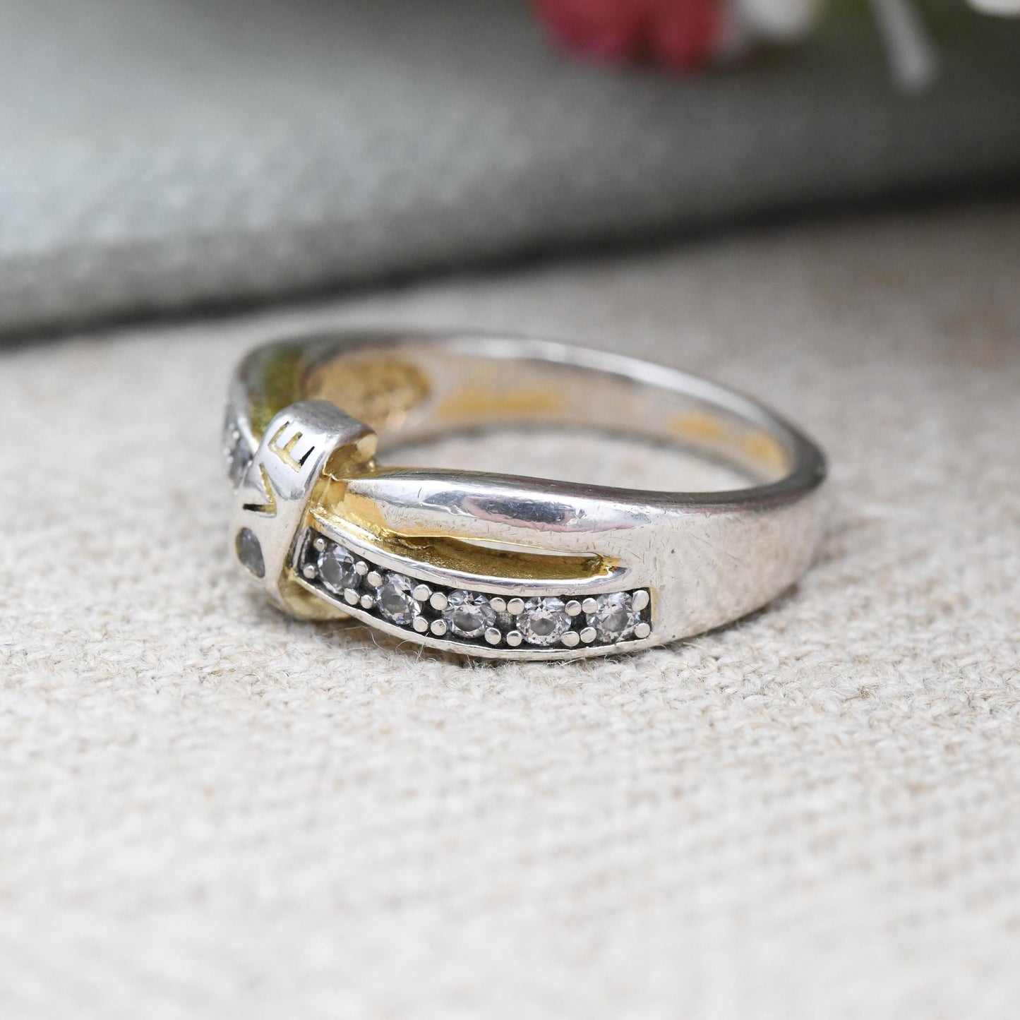 Vintage Sterling Silver CZ Love Ring Crossover Bow - Sparkly Silver Sentimental Jewellery Gift Everyday Ring | UK Size - L | US Size - 5 3/4