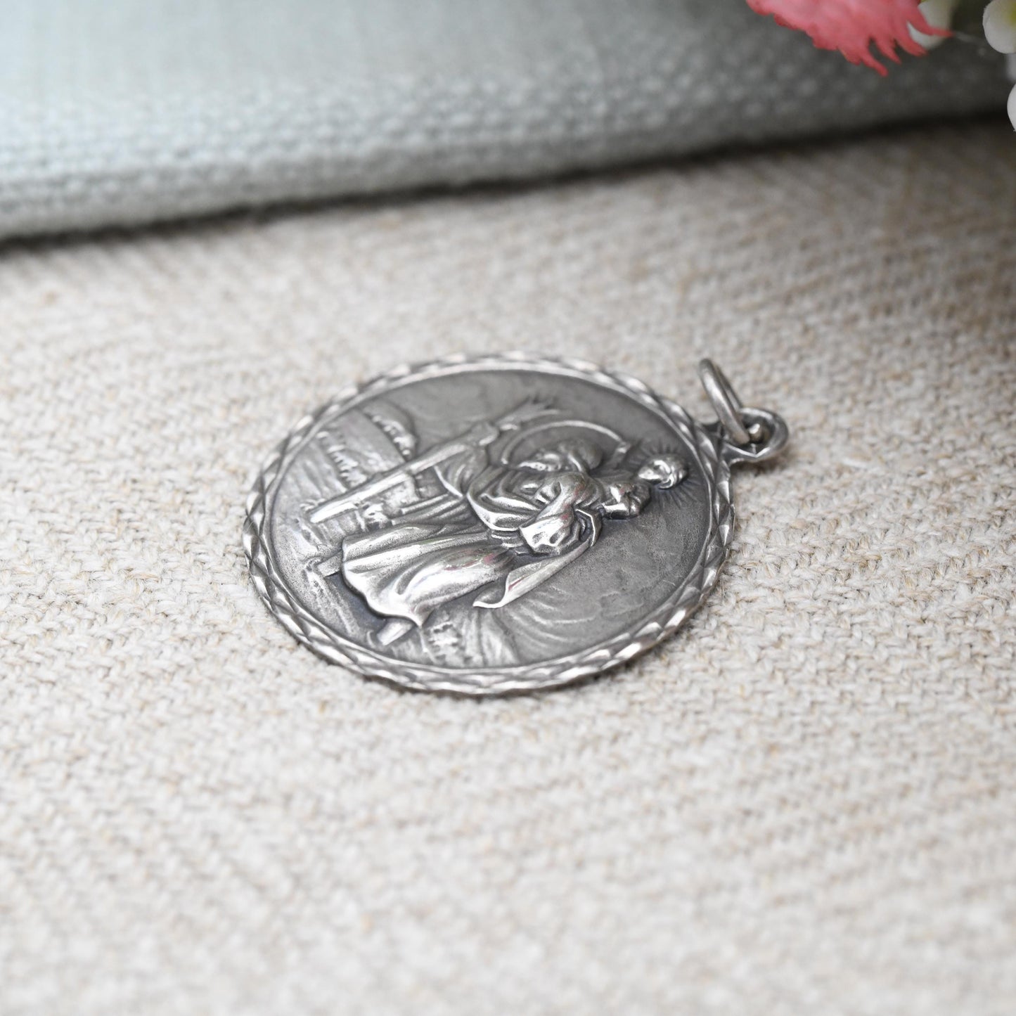 Vintage Sterling Silver St. Christopher Pendant 1976 - Large Circle Saint of Travelling | Christian Religious Jewellery | Detailed 3D Image