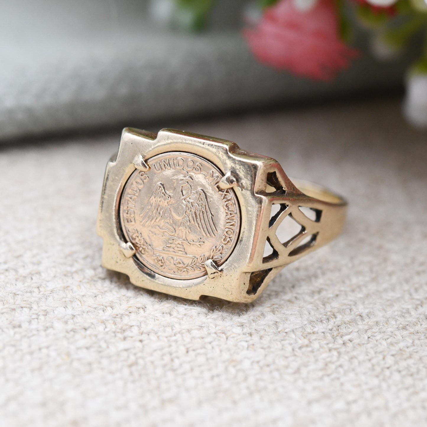 Vintage 9ct Gold Mexican Fantasy Coin Signet Ring - Maximiliano Emperador Estados Unidos Mexicanos Tallar Token | Size UK - Q 1/2 US - 8 1/2