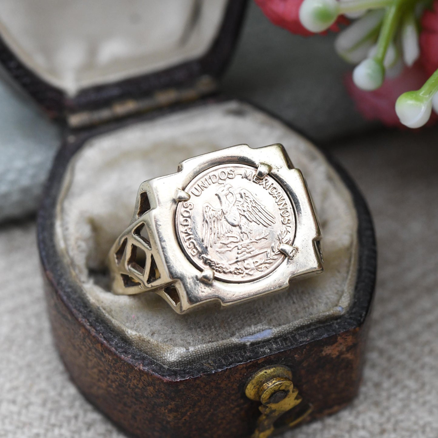 Vintage 9ct Gold Mexican Fantasy Coin Signet Ring - Maximiliano Emperador Estados Unidos Mexicanos Tallar Token | Size UK - Q 1/2 US - 8 1/2