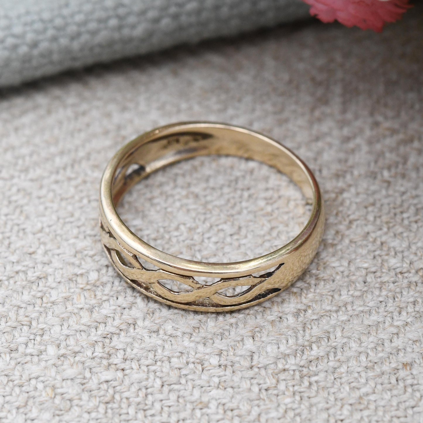 Vintage 9ct Gold Celtic Knot Band Ring - Open Woven Band | Unisex Band Ring | UK Size - O | US Size - 7 1/4
